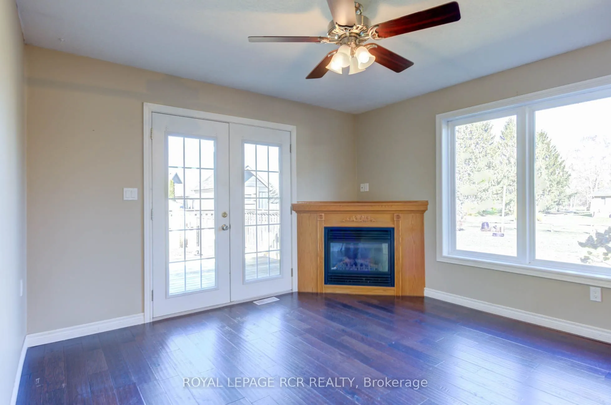 44 Geddes Street W
