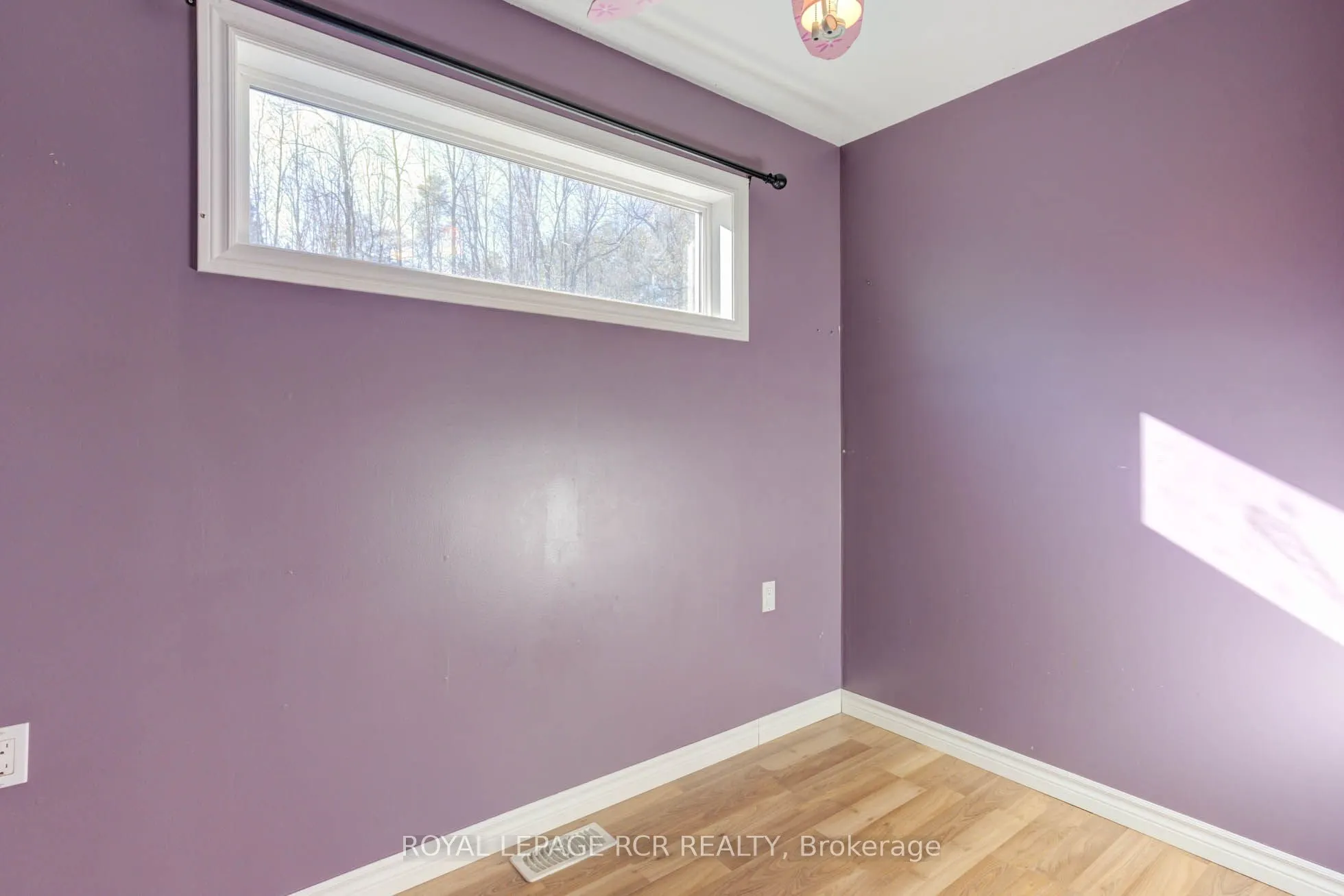 44 Geddes Street W