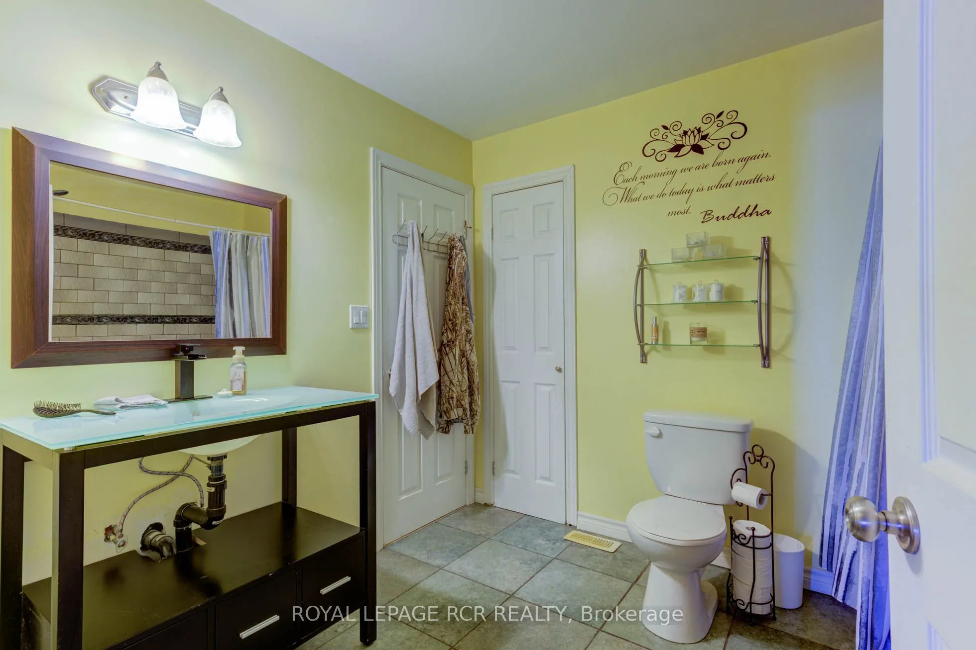 44 Geddes Street W