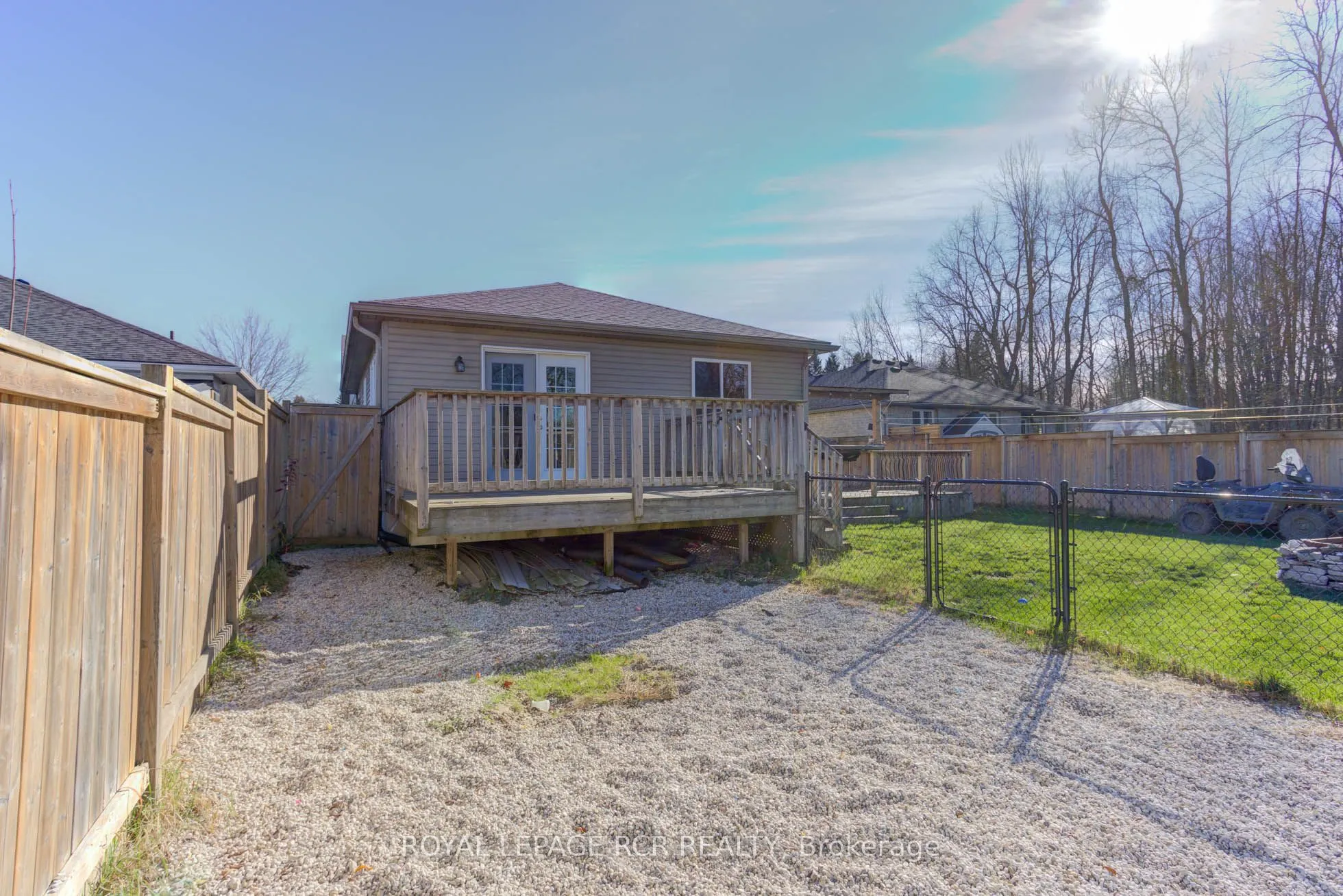 44 Geddes Street W