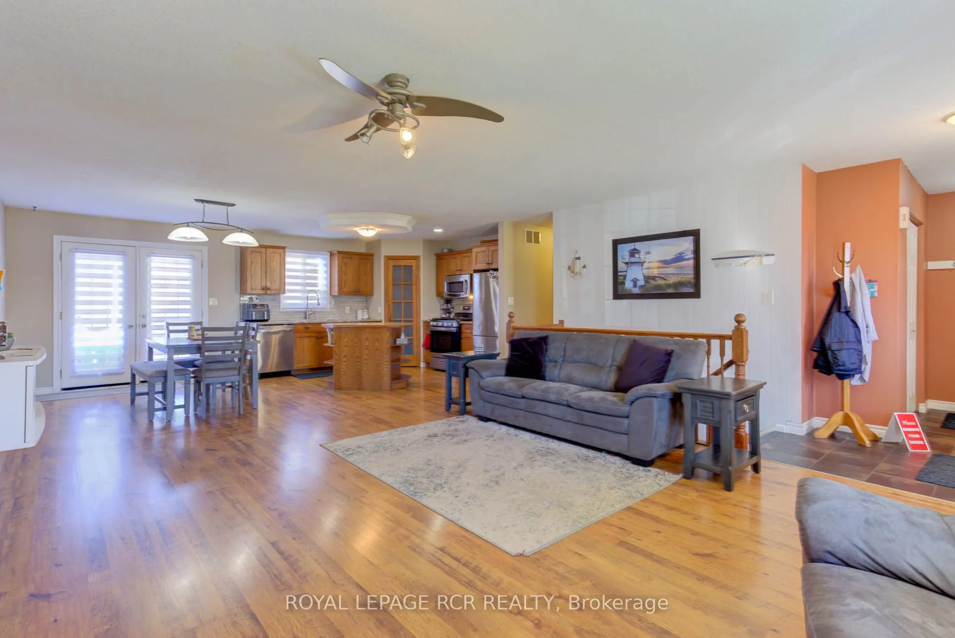 44 Geddes Street W