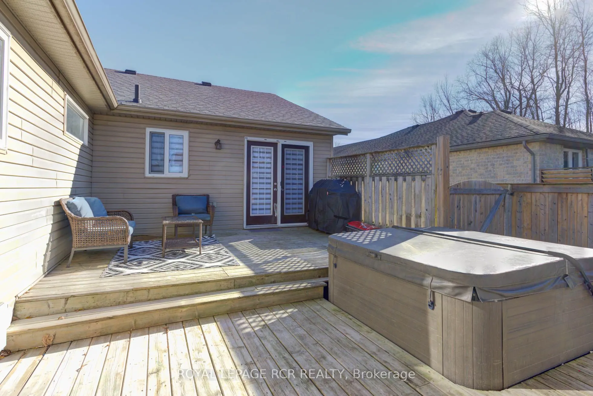 44 Geddes Street W