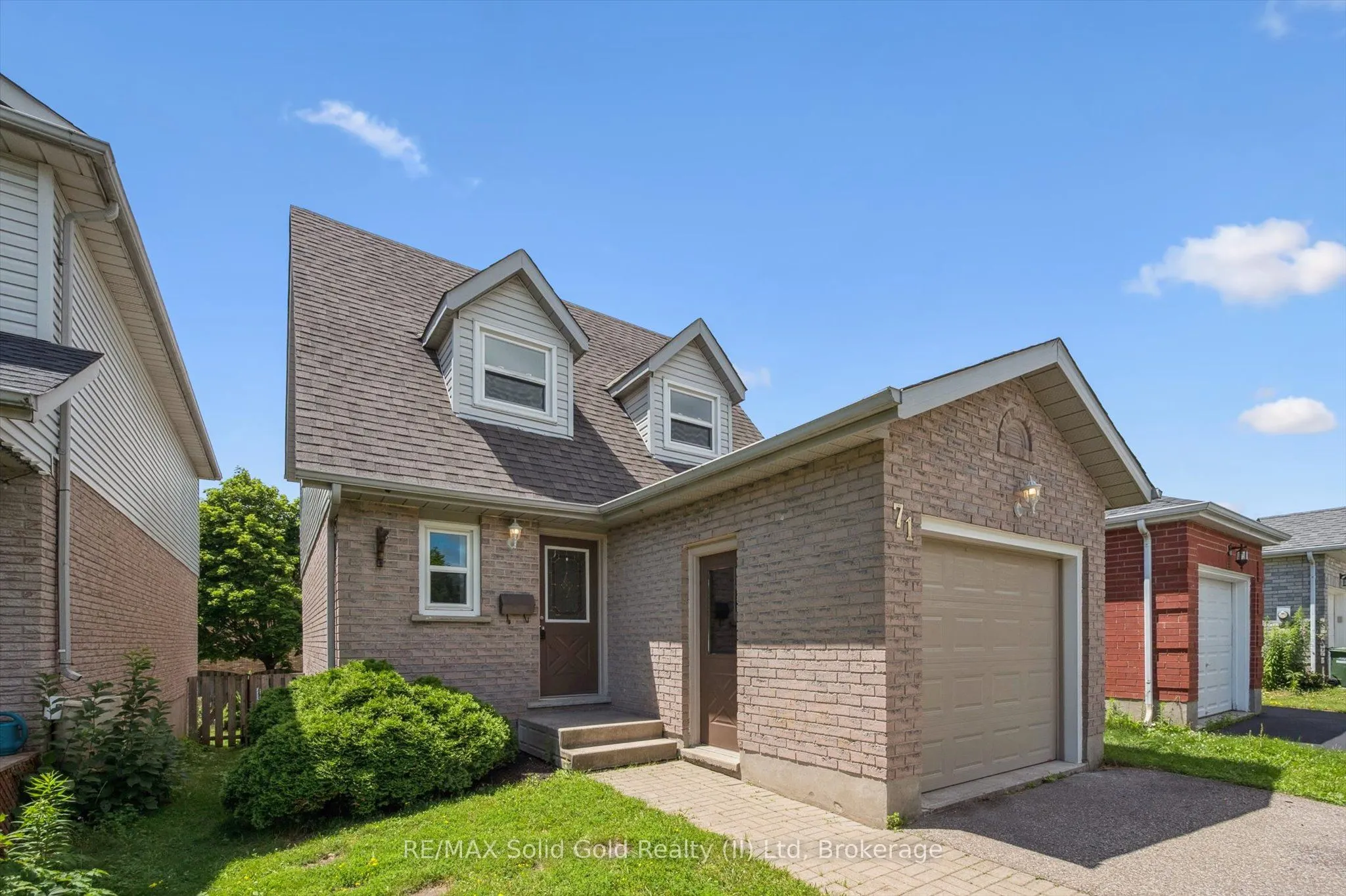 71 Moss Place