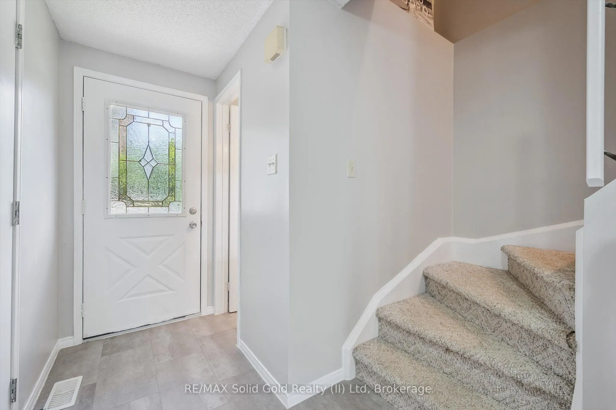 71 Moss Place