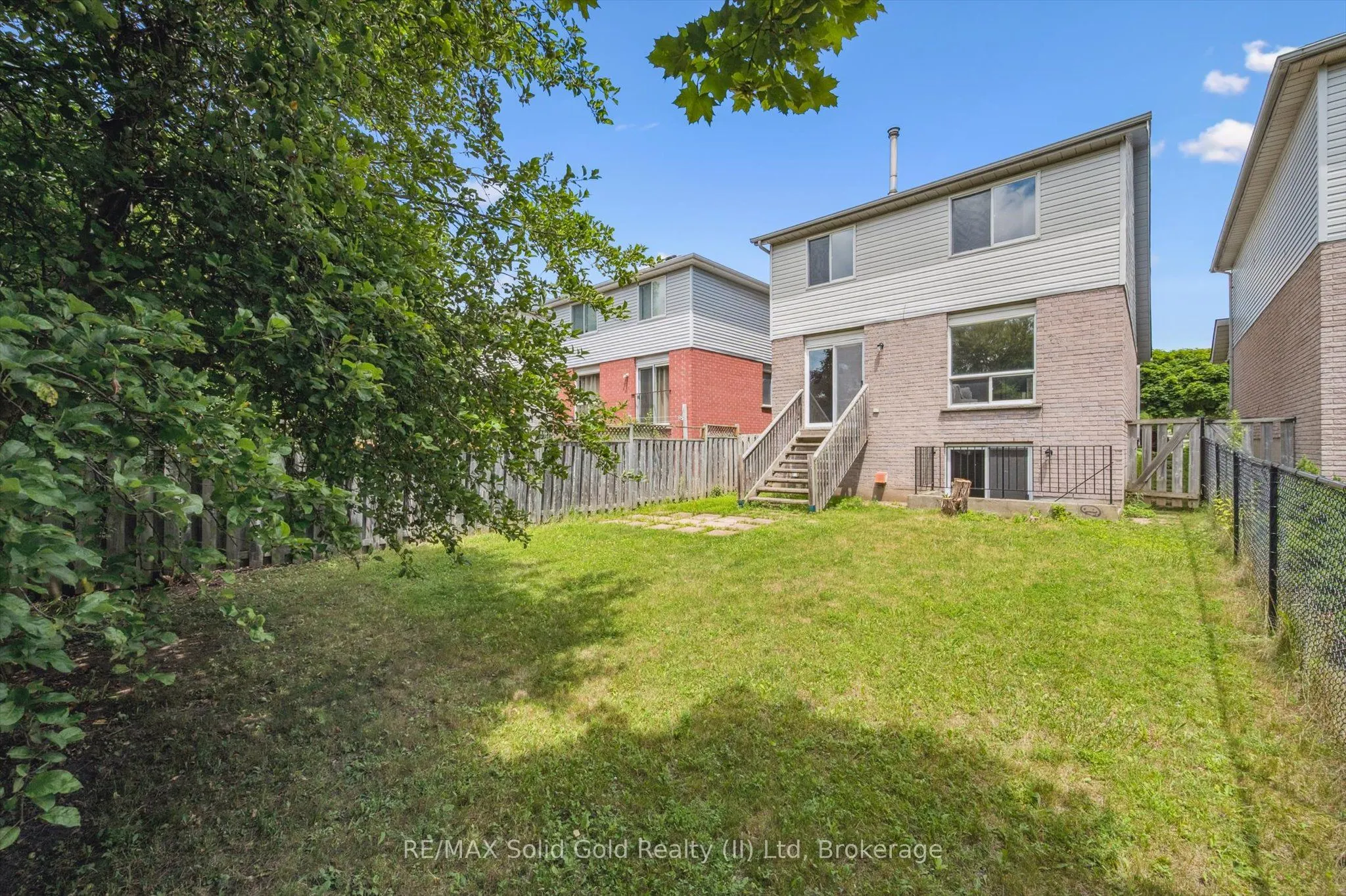 71 Moss Place