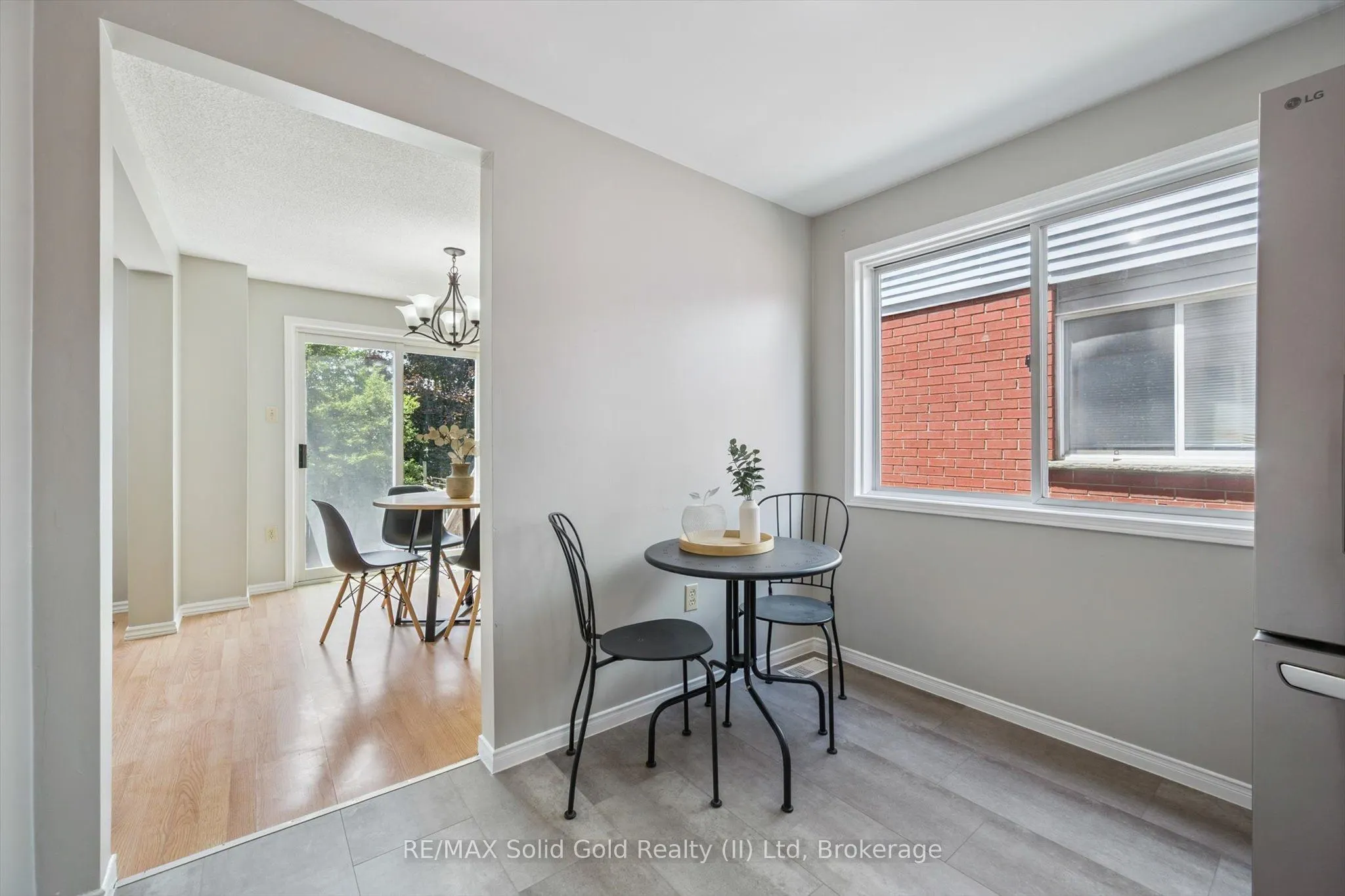 71 Moss Place