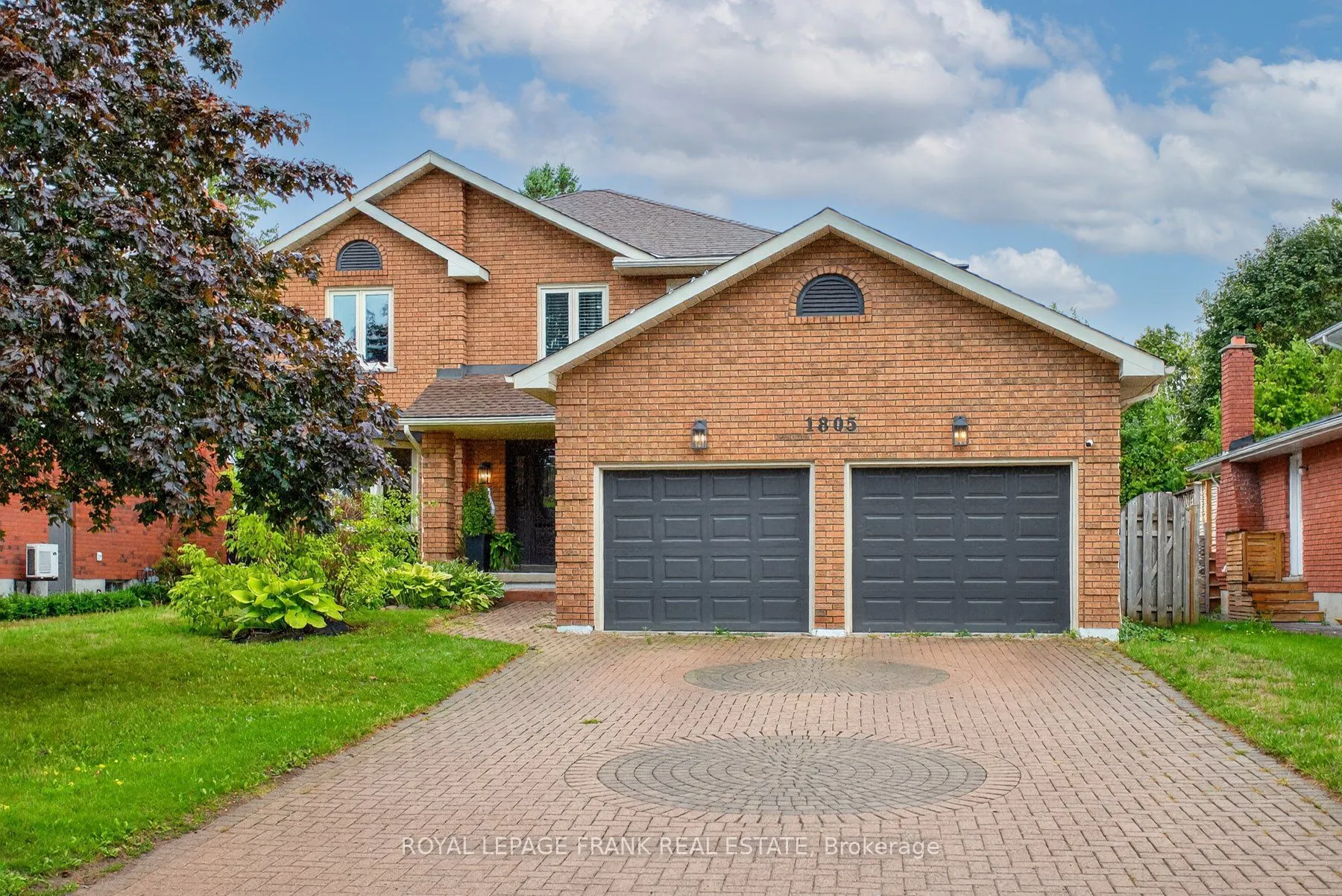 1805 Parkwood Circle