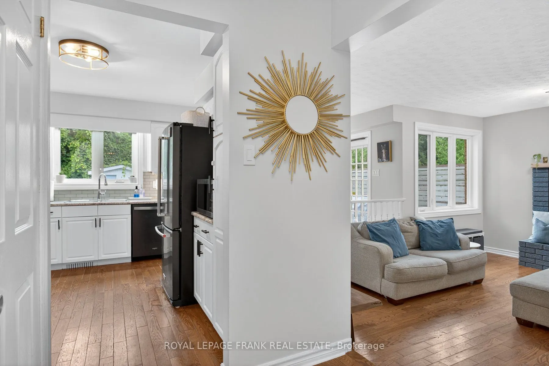 1805 Parkwood Circle