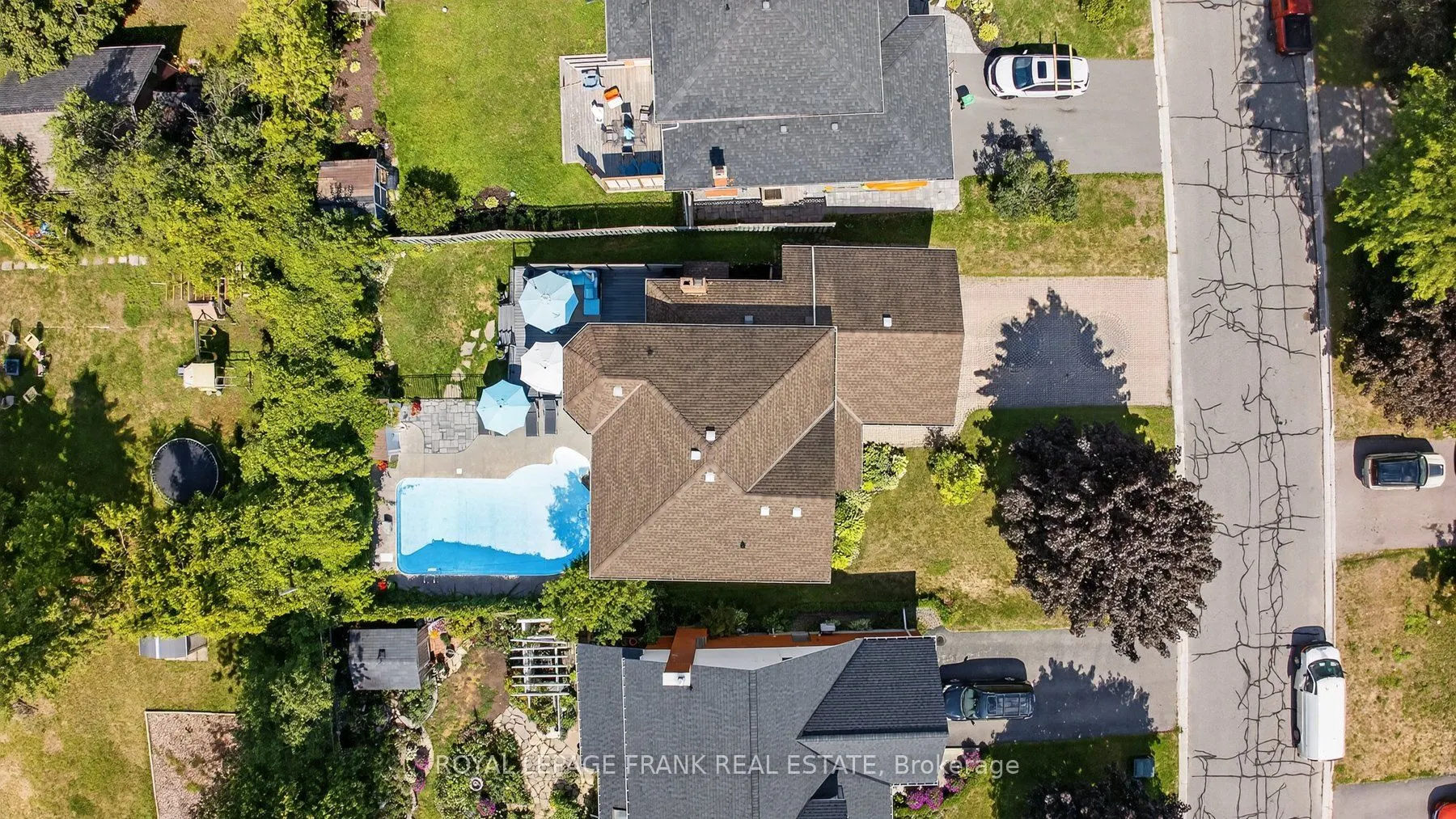 1805 Parkwood Circle