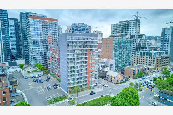 180 York Street, #1402