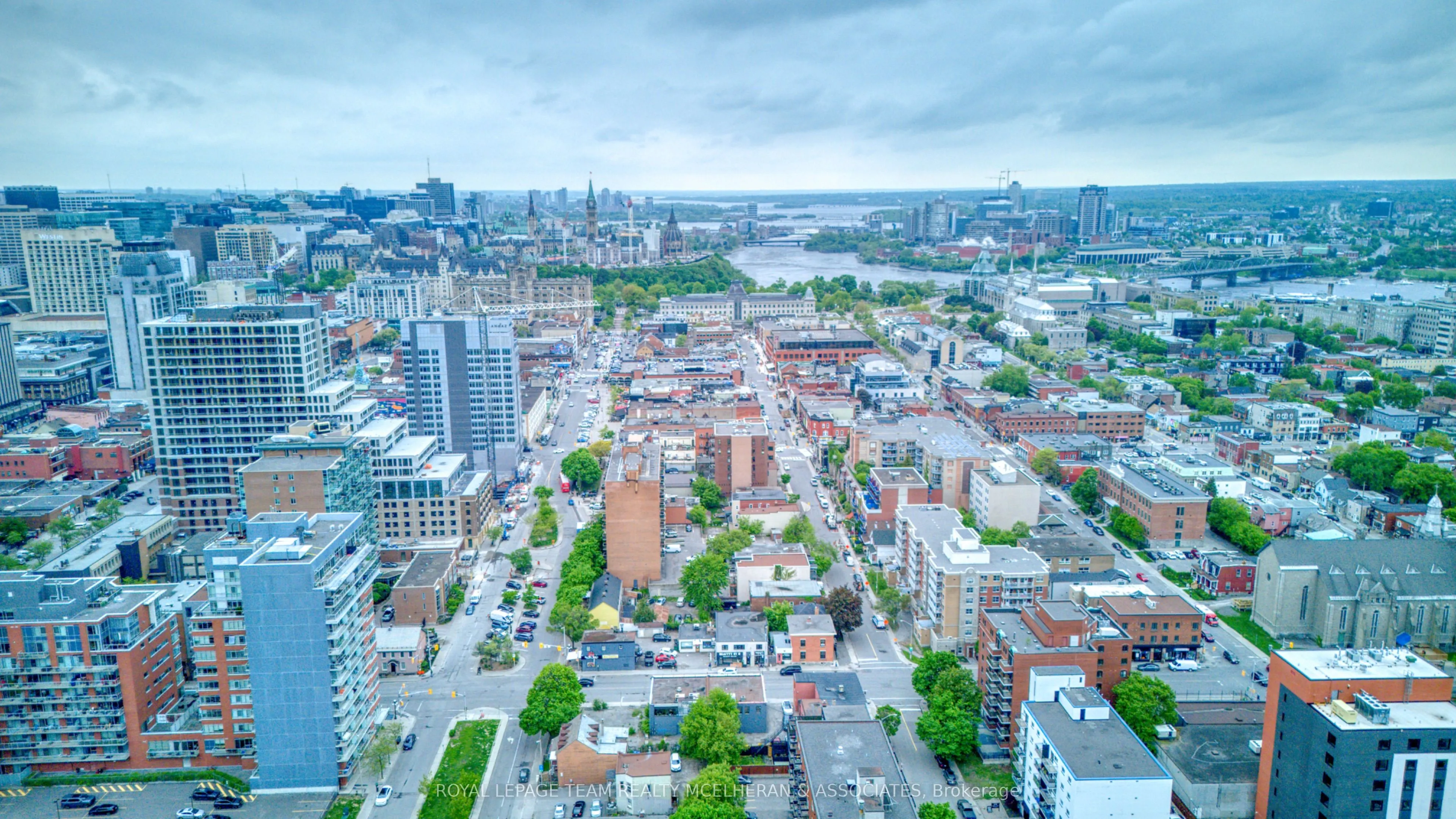 180 York Street, #1402