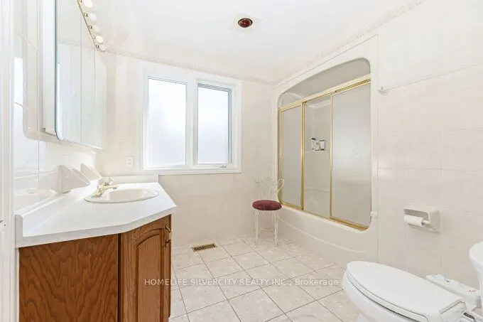 126 Montmorency Drive