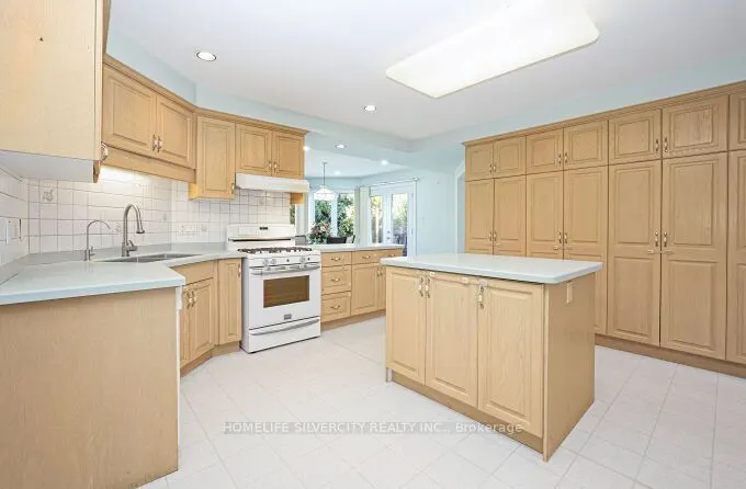 126 Montmorency Drive