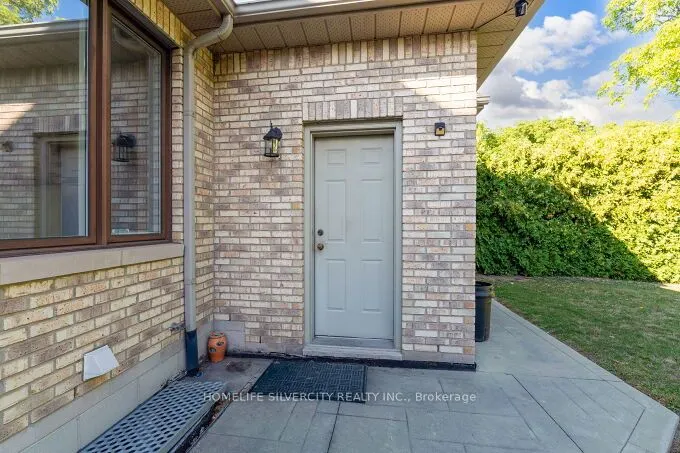 126 Montmorency Drive
