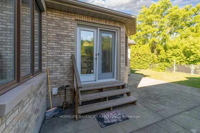 126 Montmorency Drive