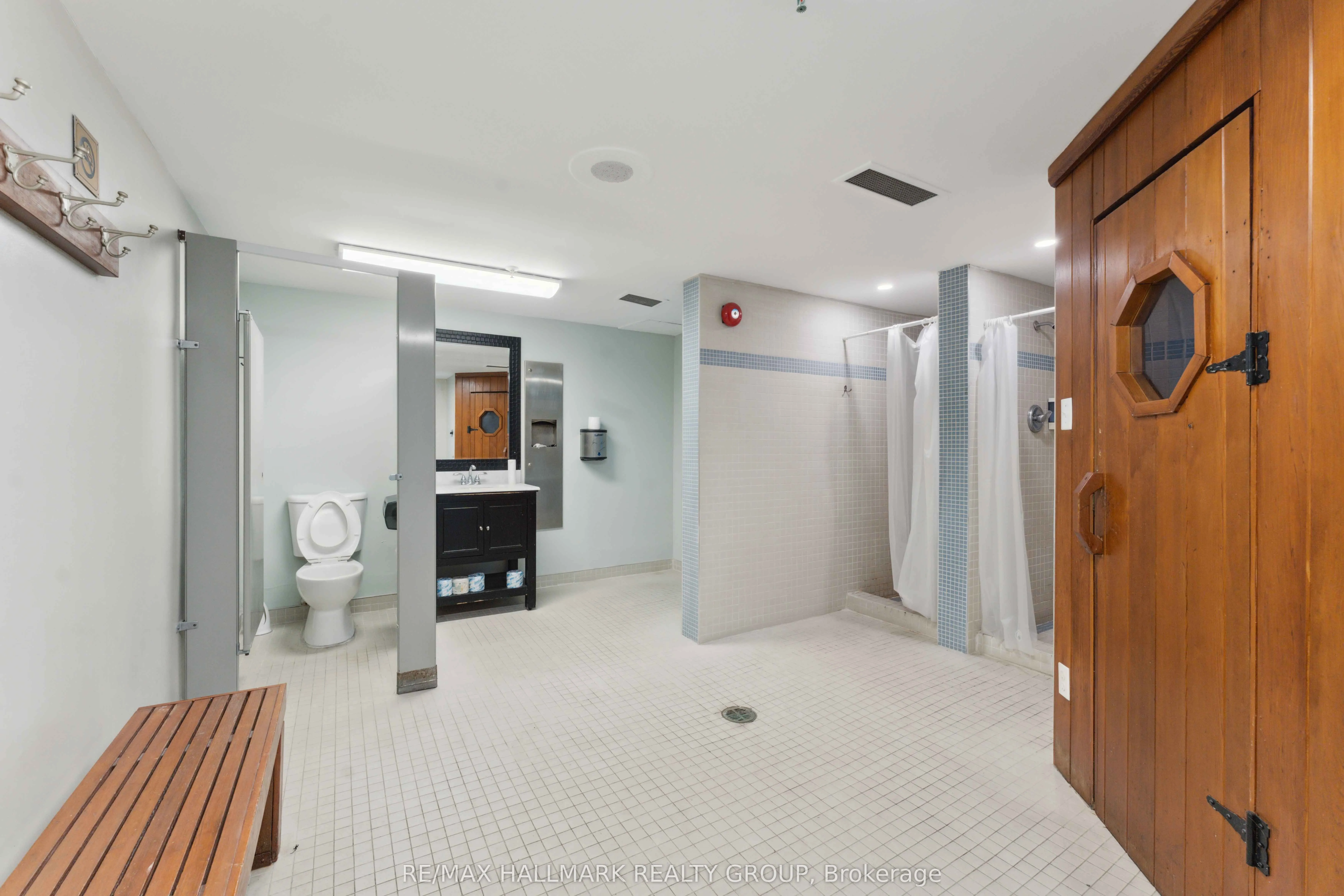 470 Laurier Avenue W, #308