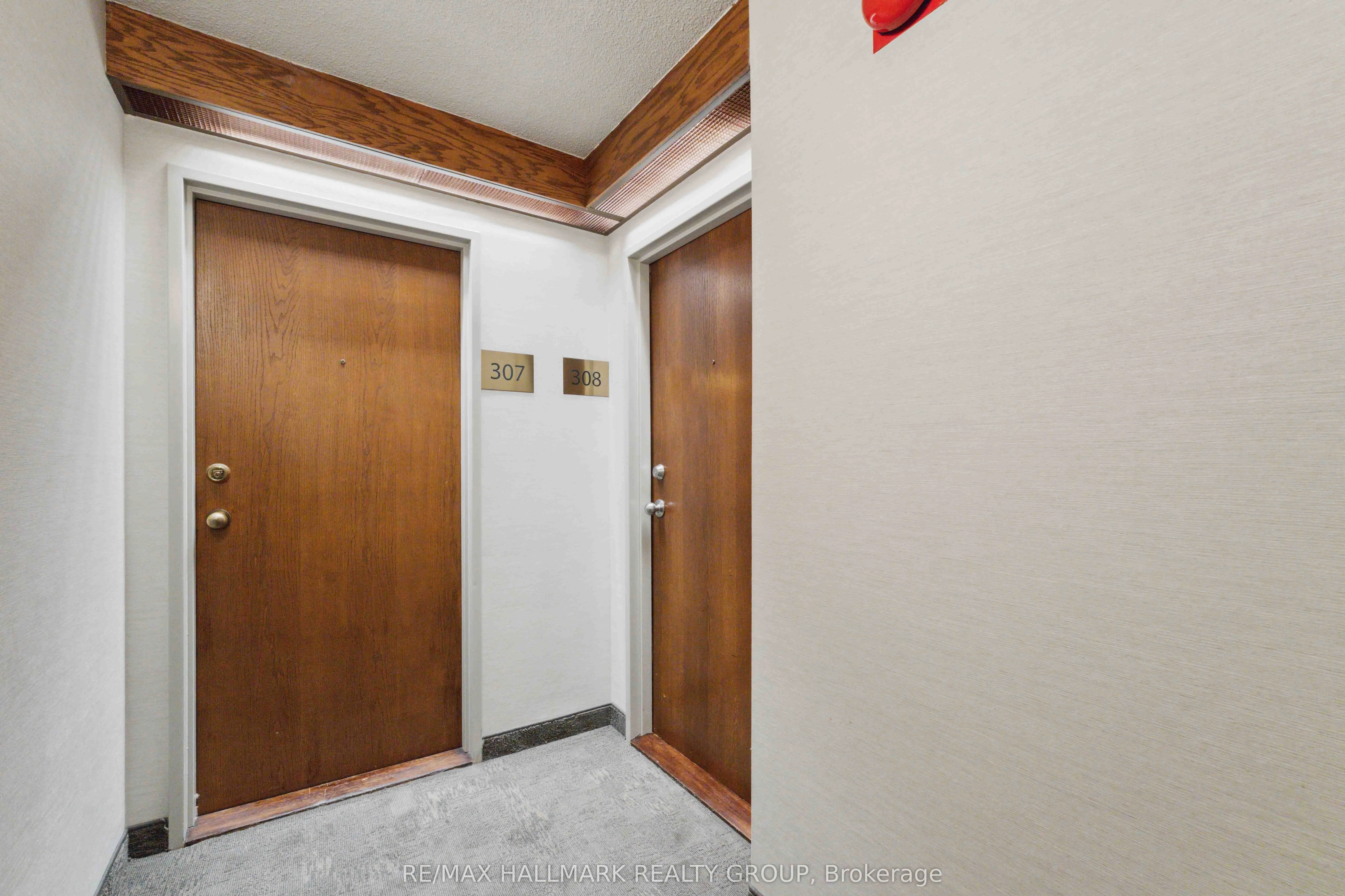 470 Laurier Avenue W, #308