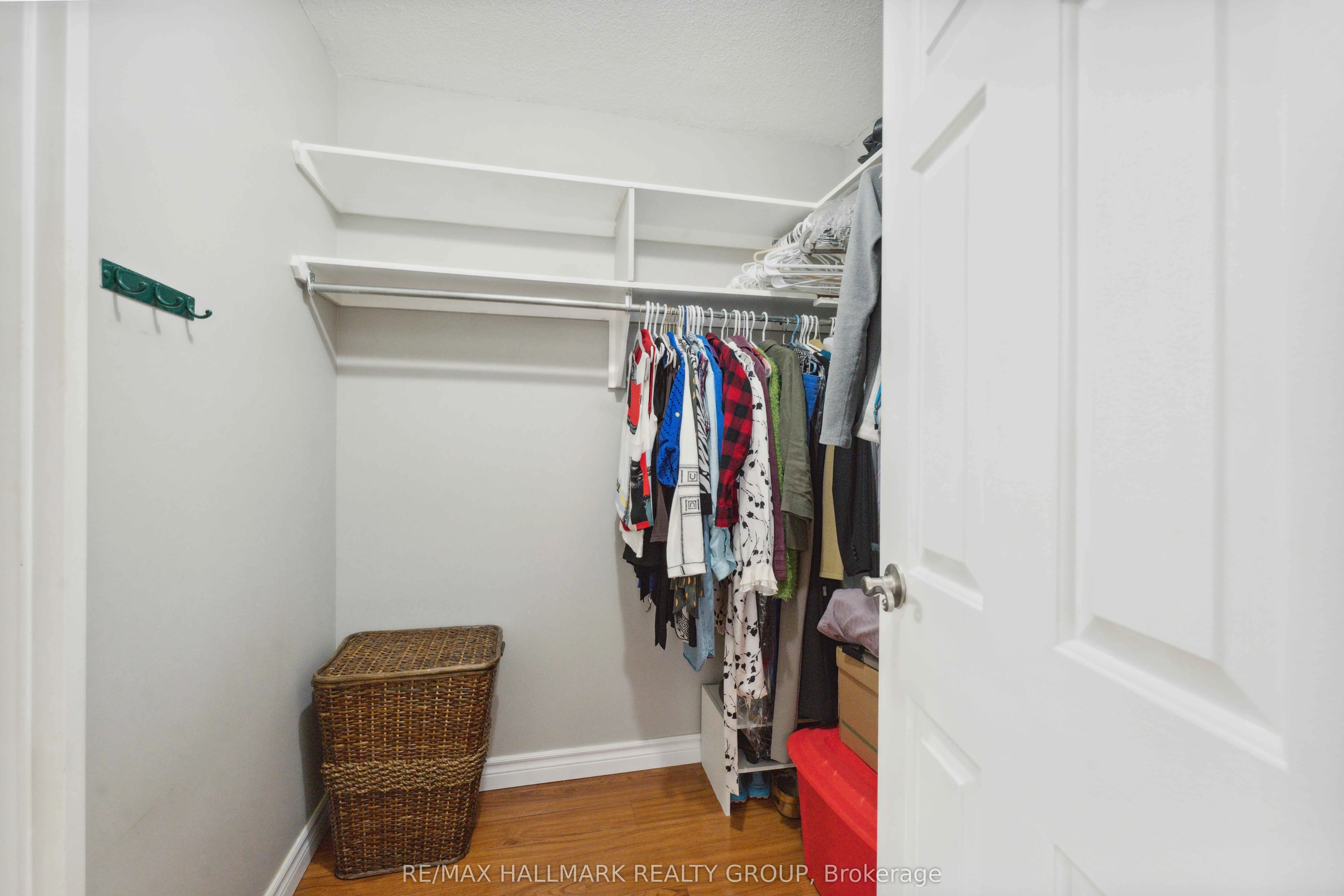 470 Laurier Avenue W, #308