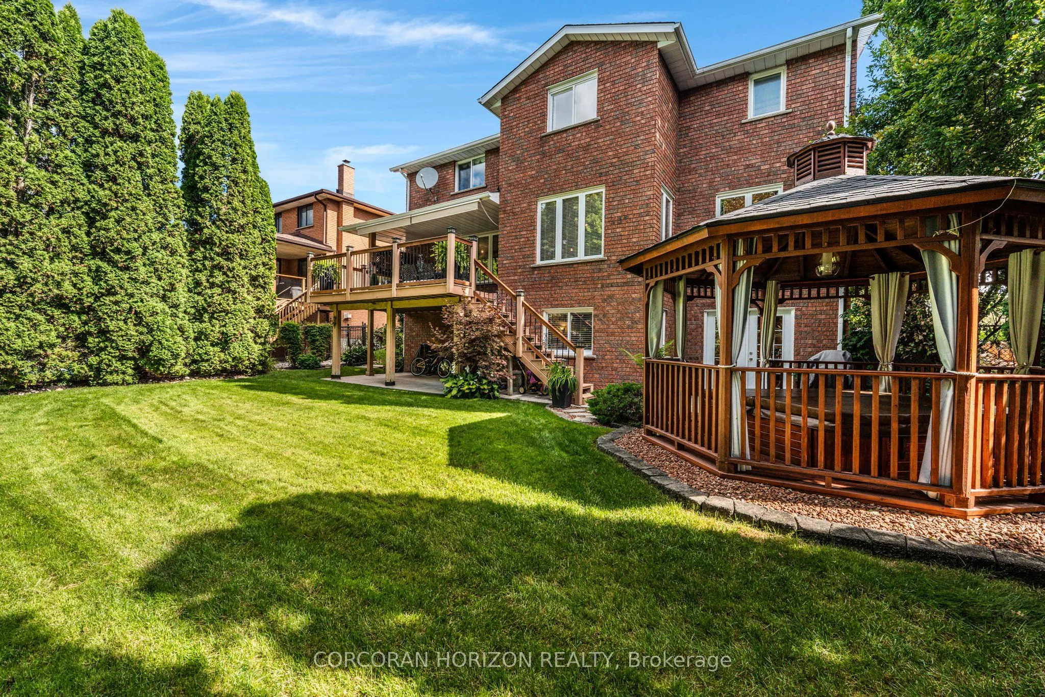 228 Michener Crescent