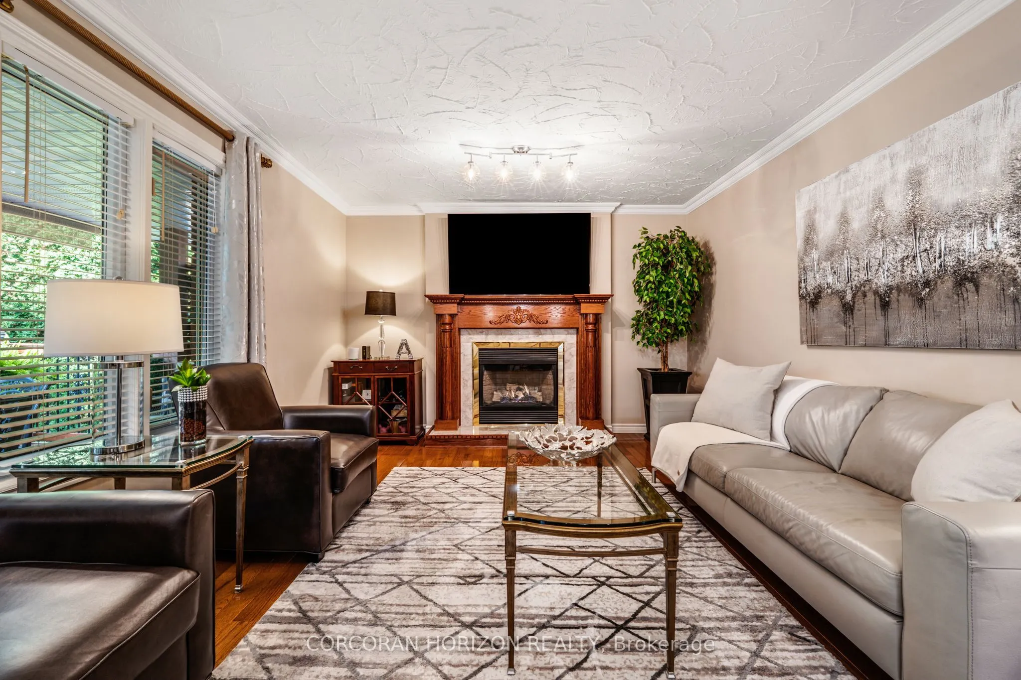 228 Michener Crescent