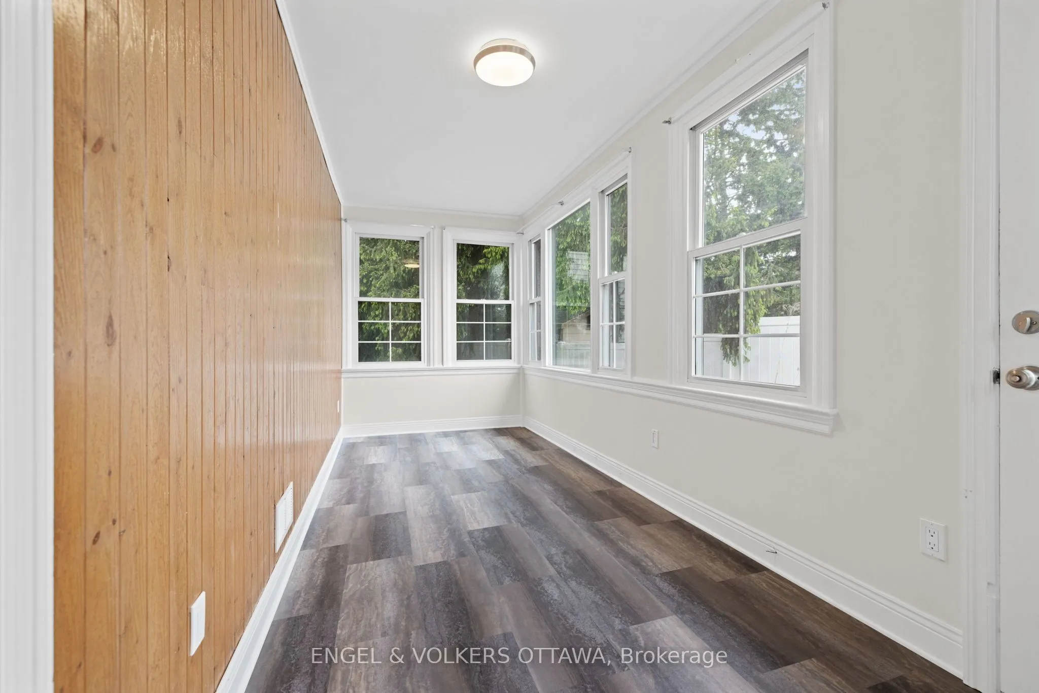 1960 Alta Vista Drive