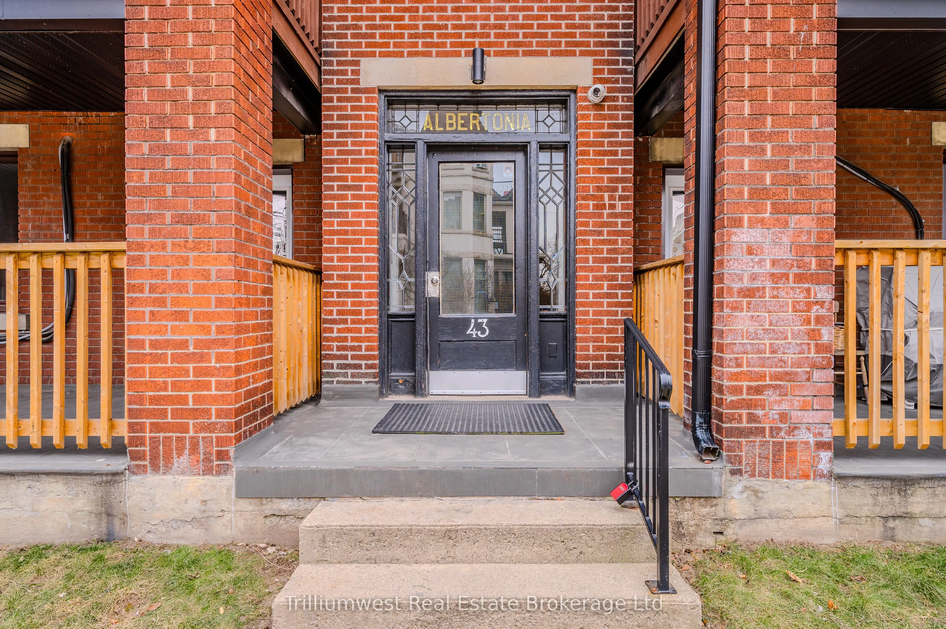41 Albert Street