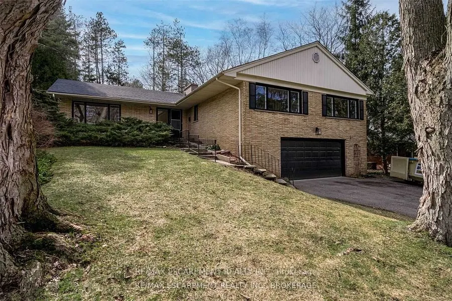 56 Mansfield Drive