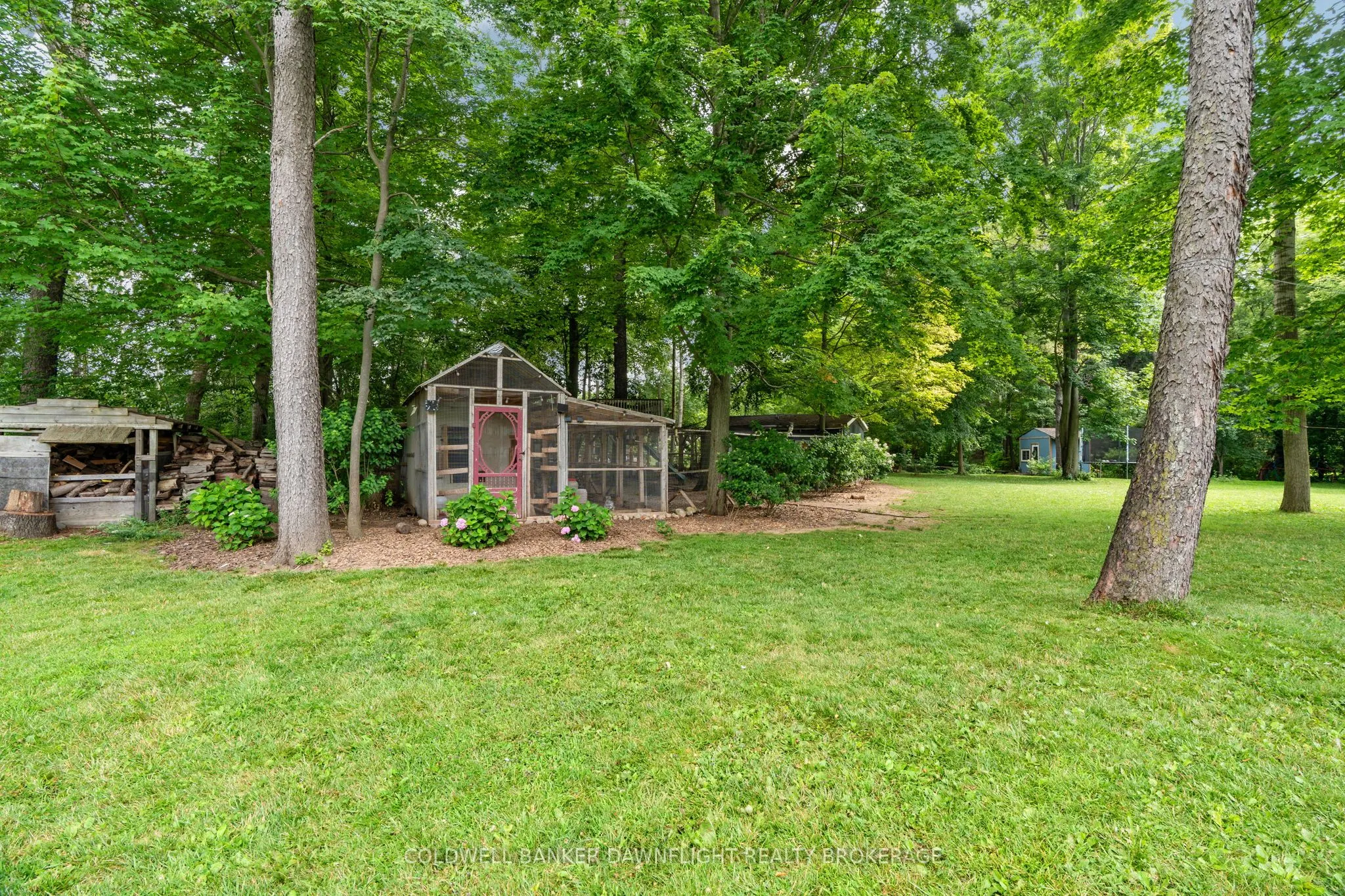 16 Lansdowne Park Crescent