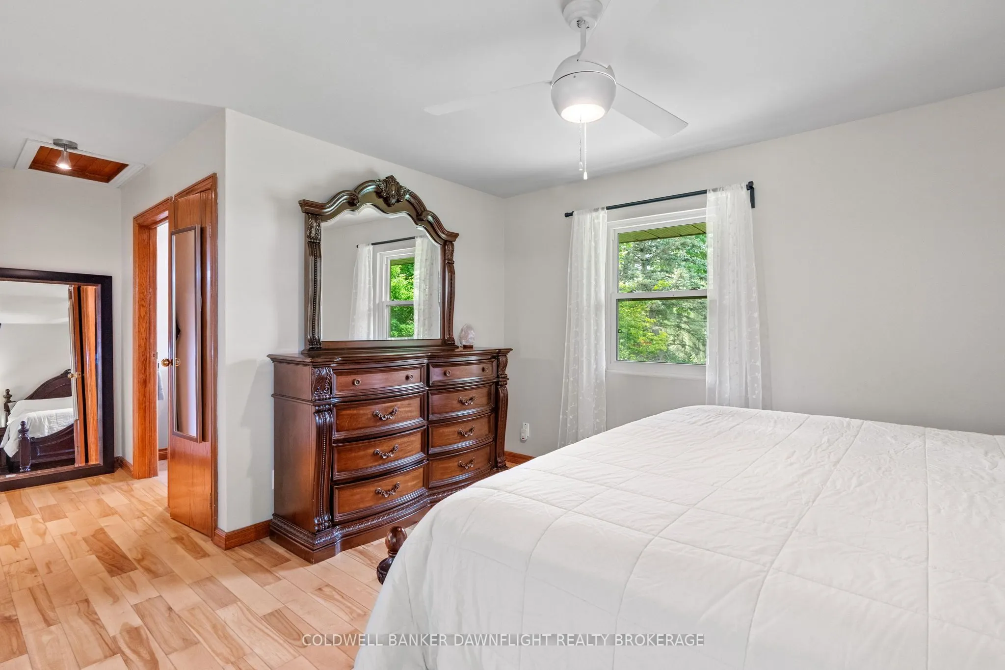 16 Lansdowne Park Crescent