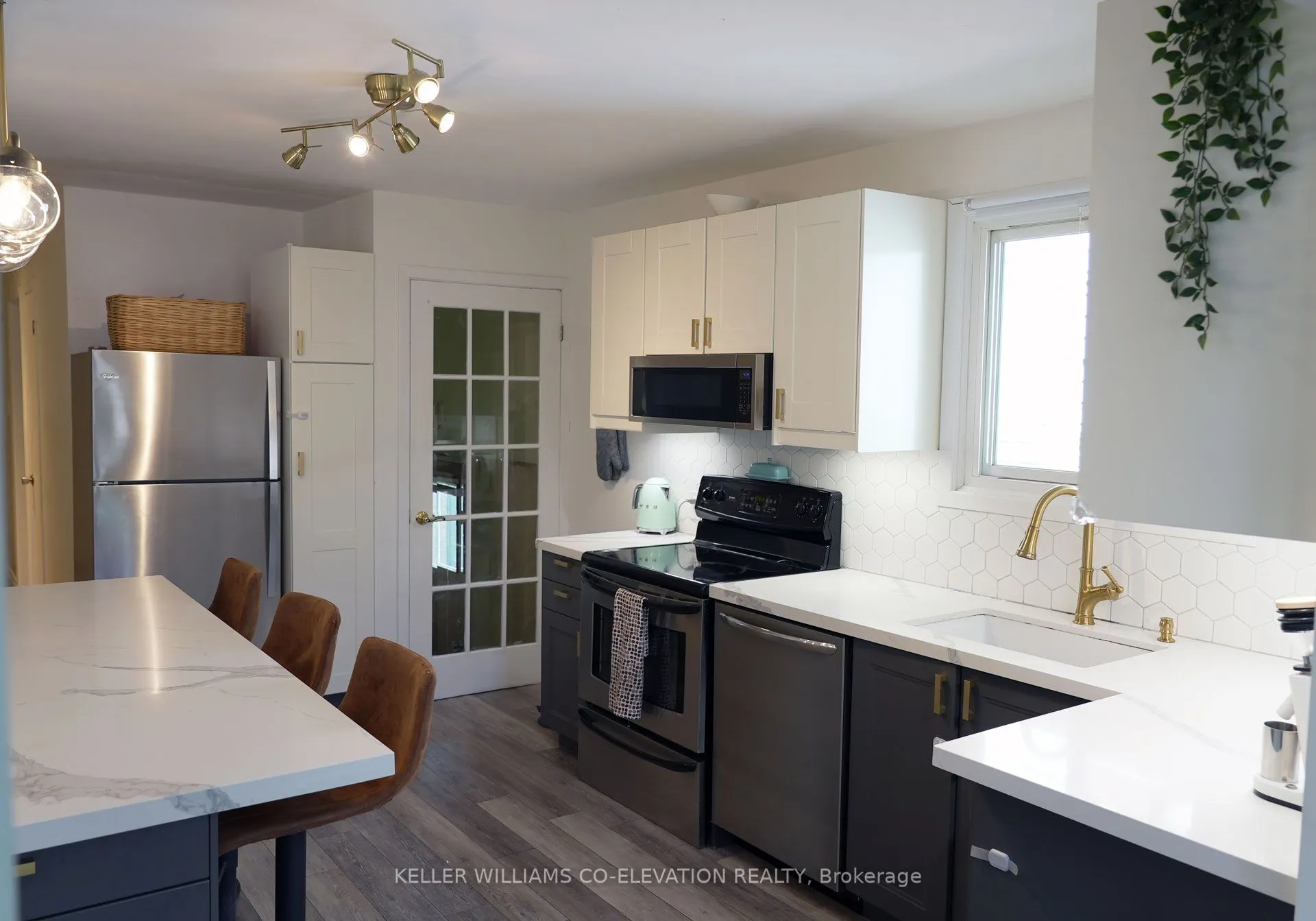 5 Mountain Avenue N