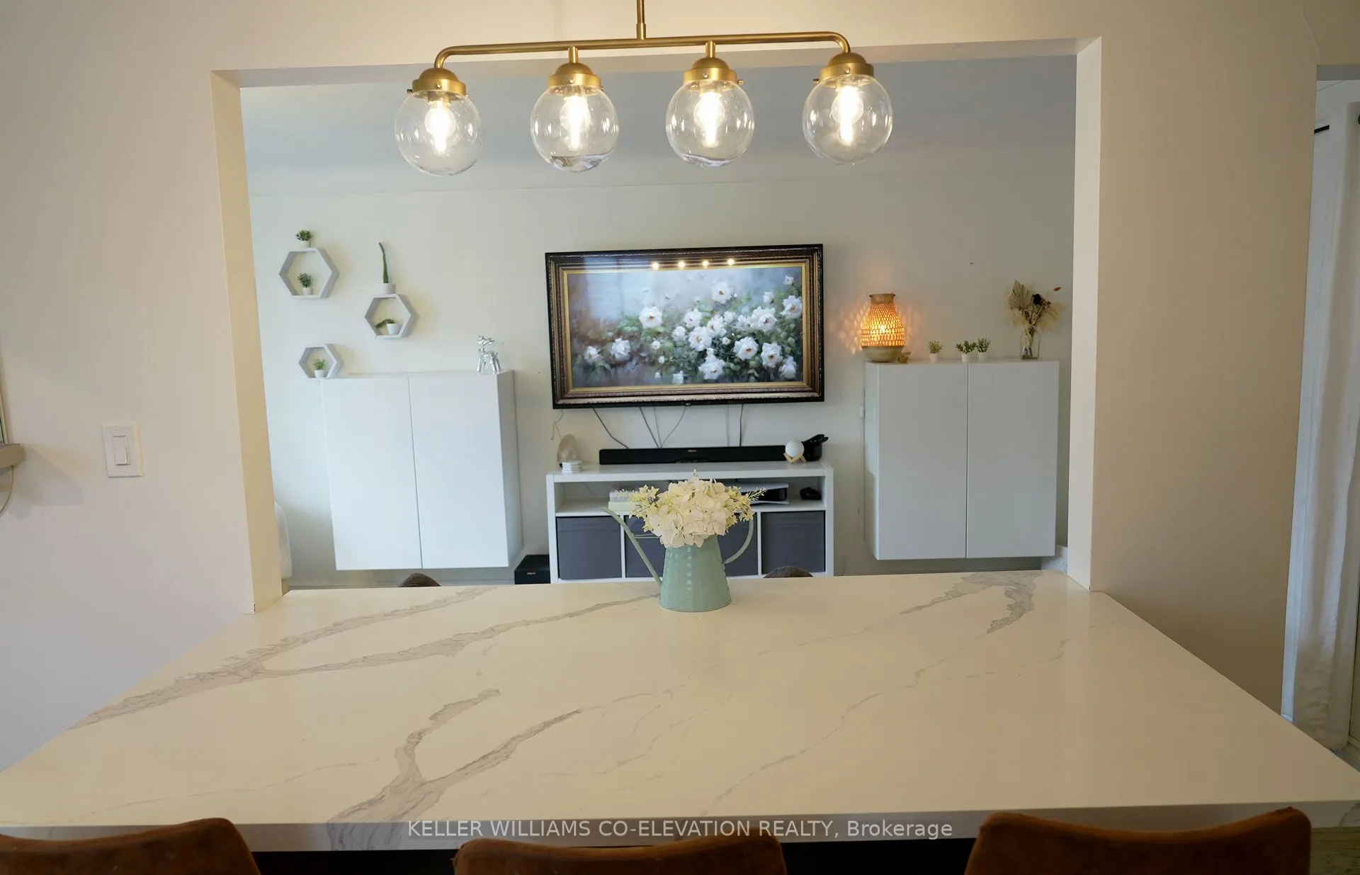 5 Mountain Avenue N