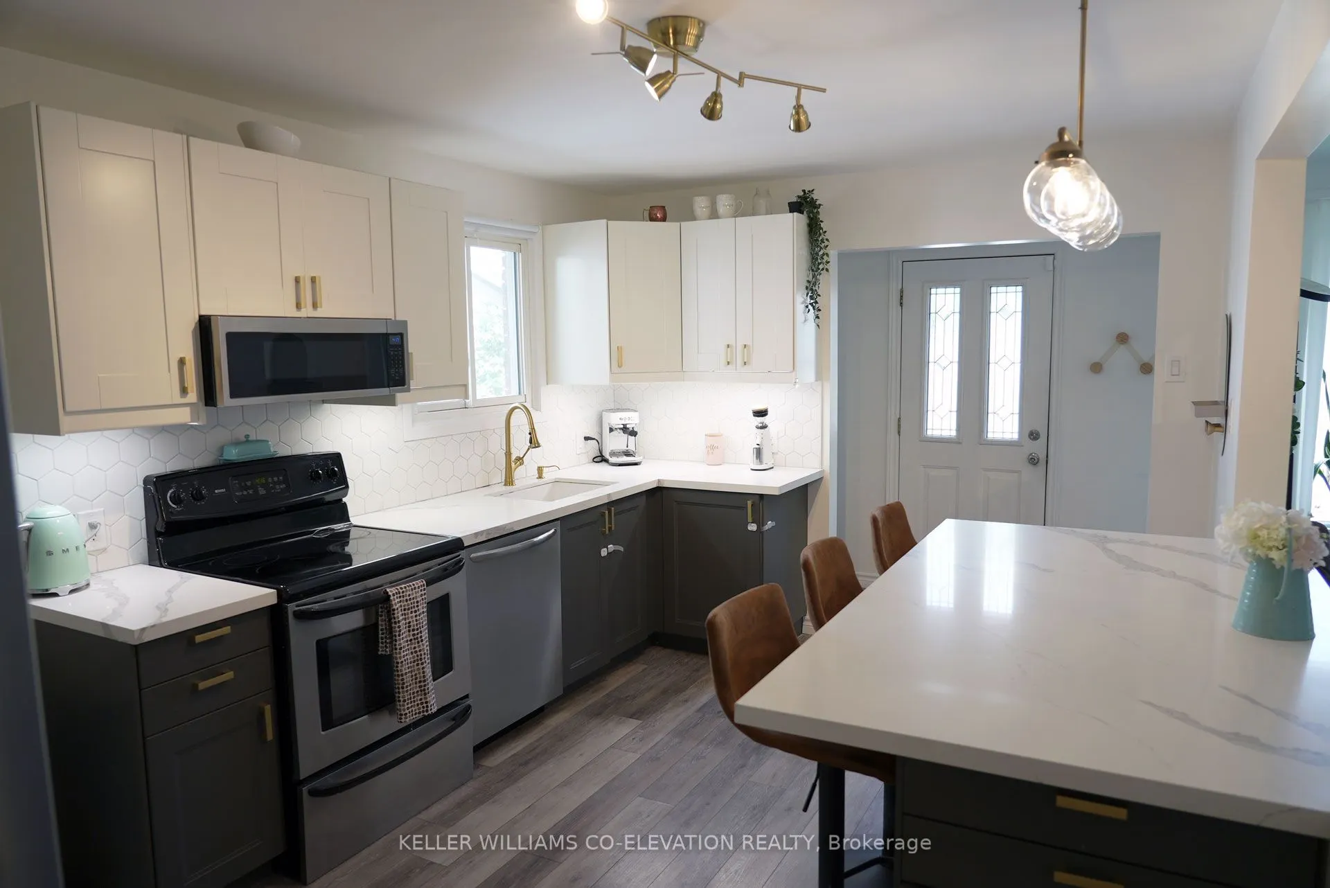 5 Mountain Avenue N