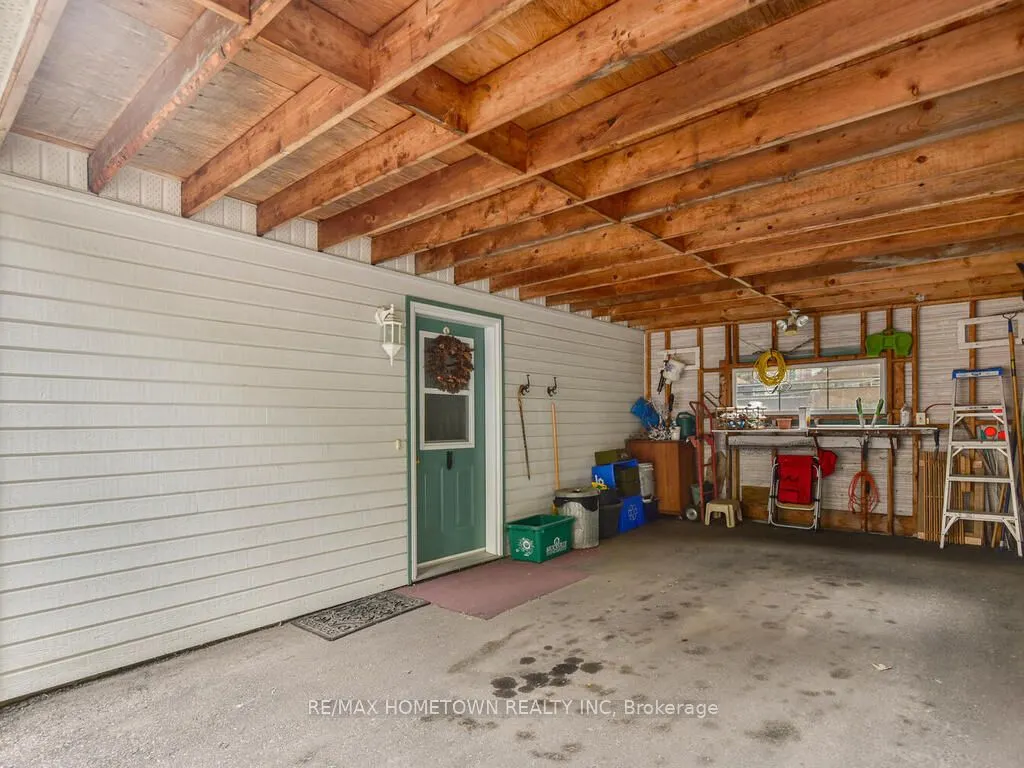 92 WATER Street E