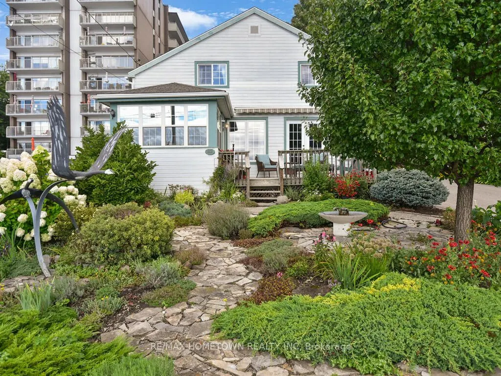 92 WATER Street E