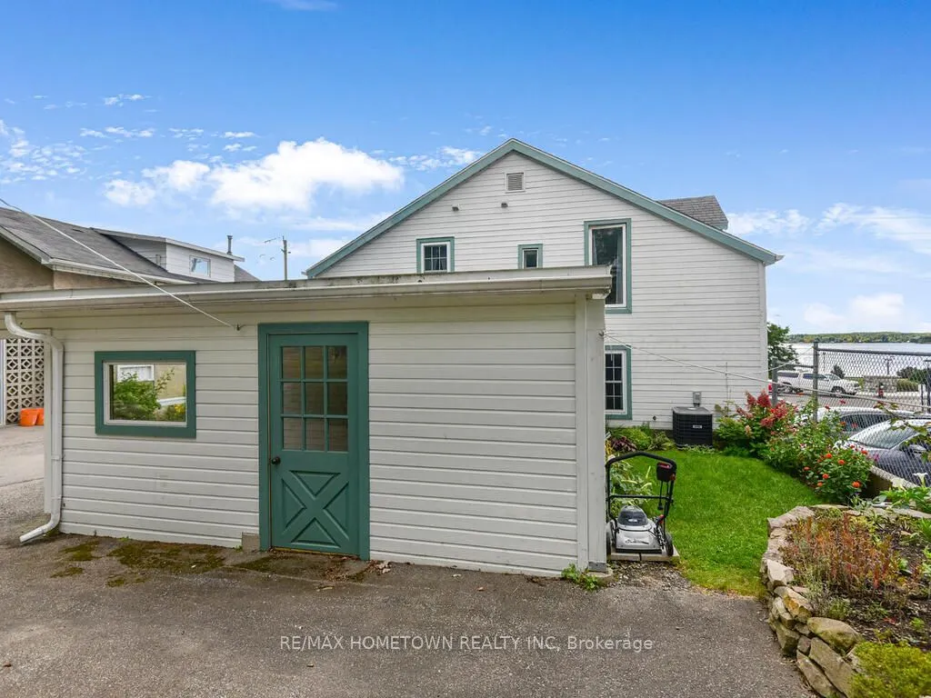 92 WATER Street E