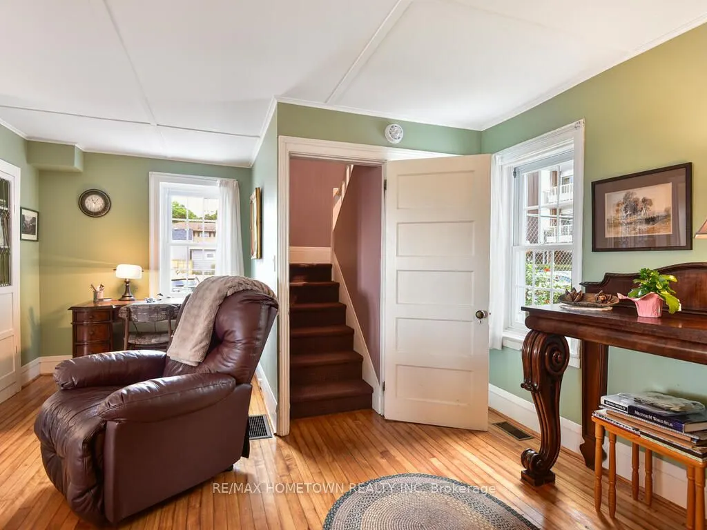 92 WATER Street E