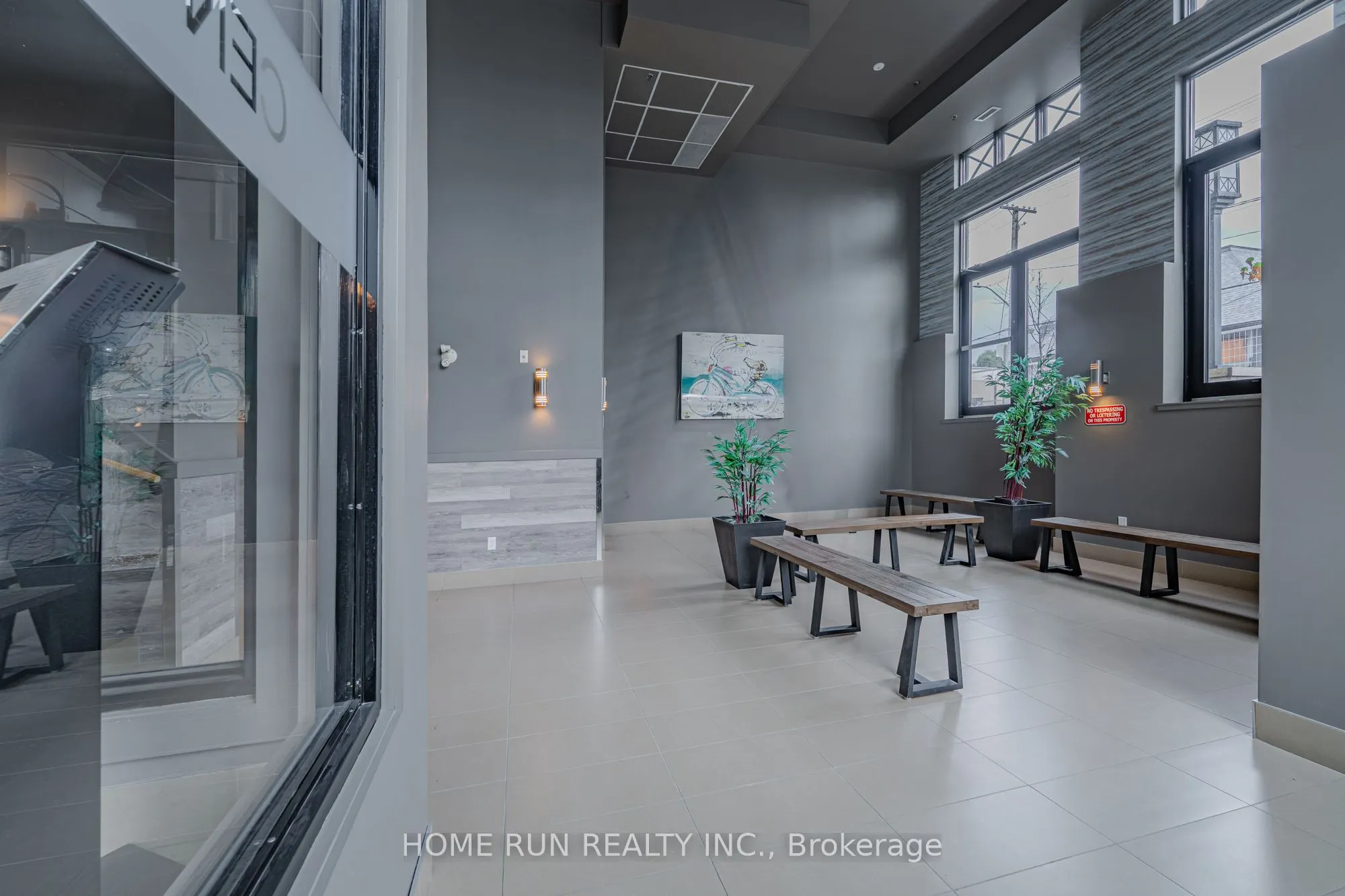 429 Kent Street, #210
