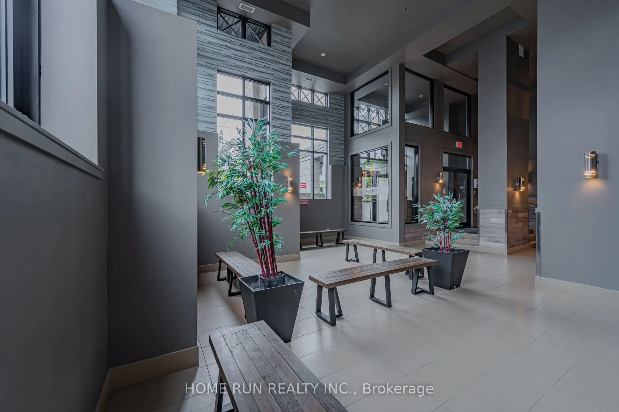 429 Kent Street, #210