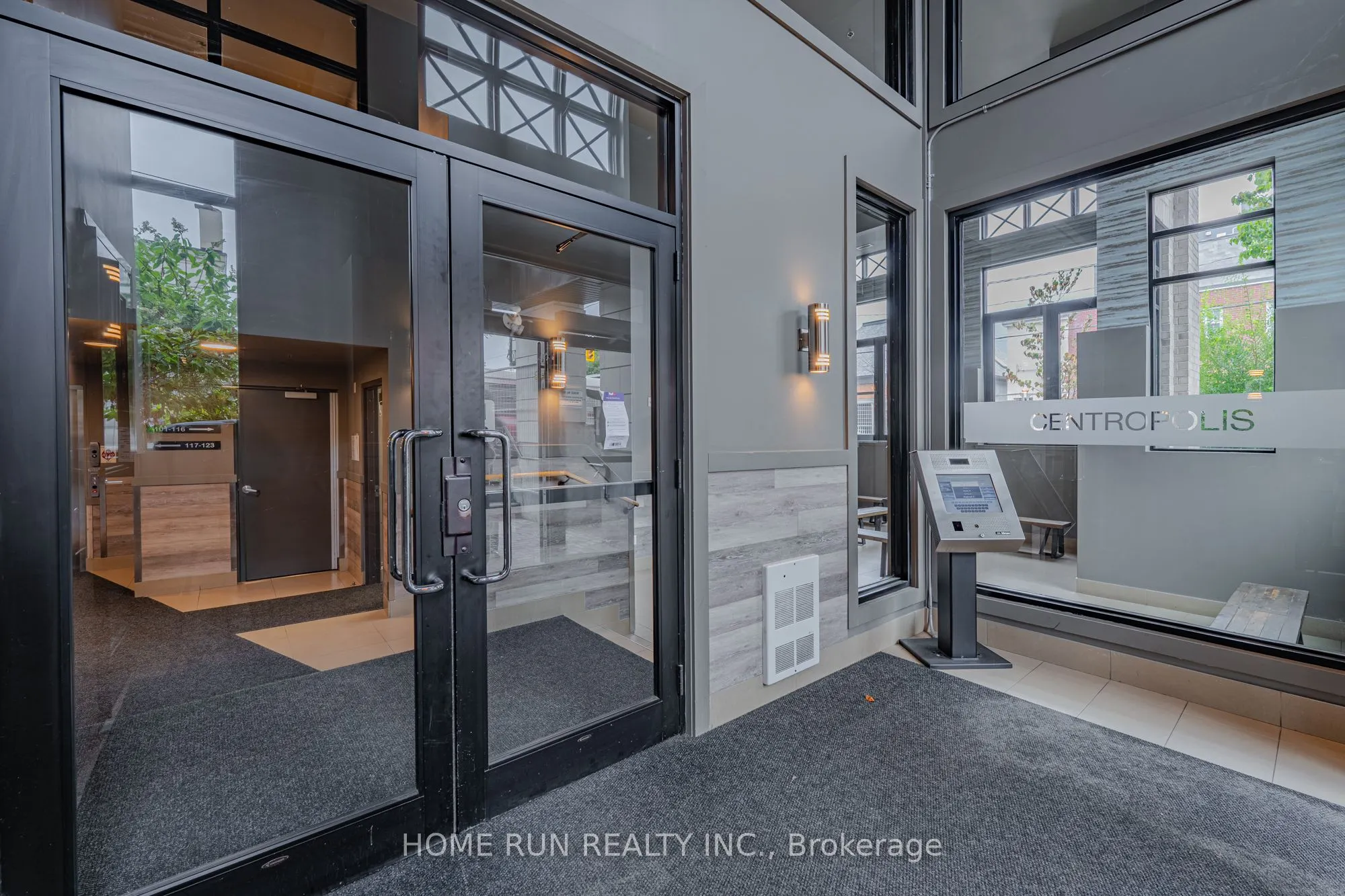 429 Kent Street, #210
