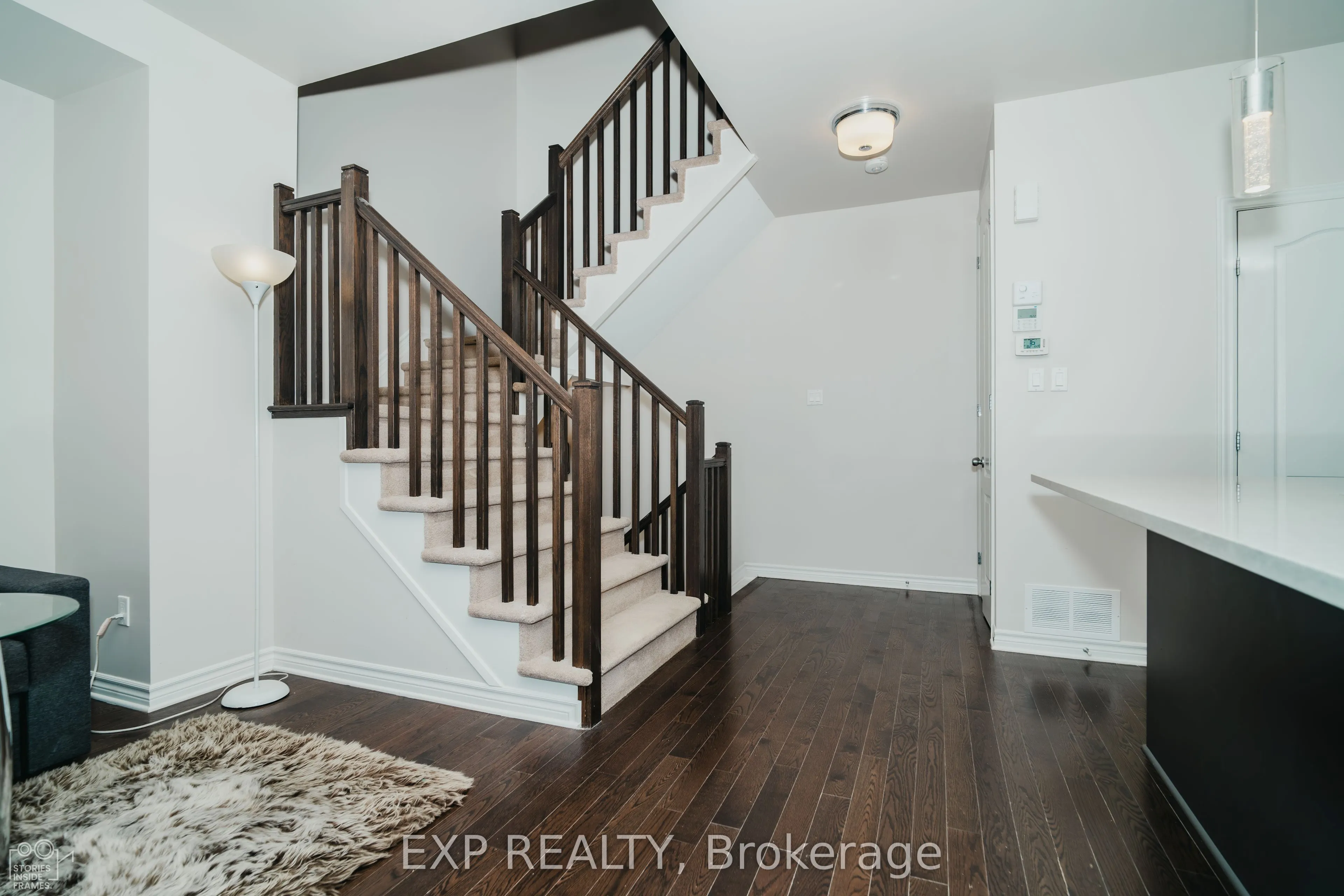564 Labrador Crescent