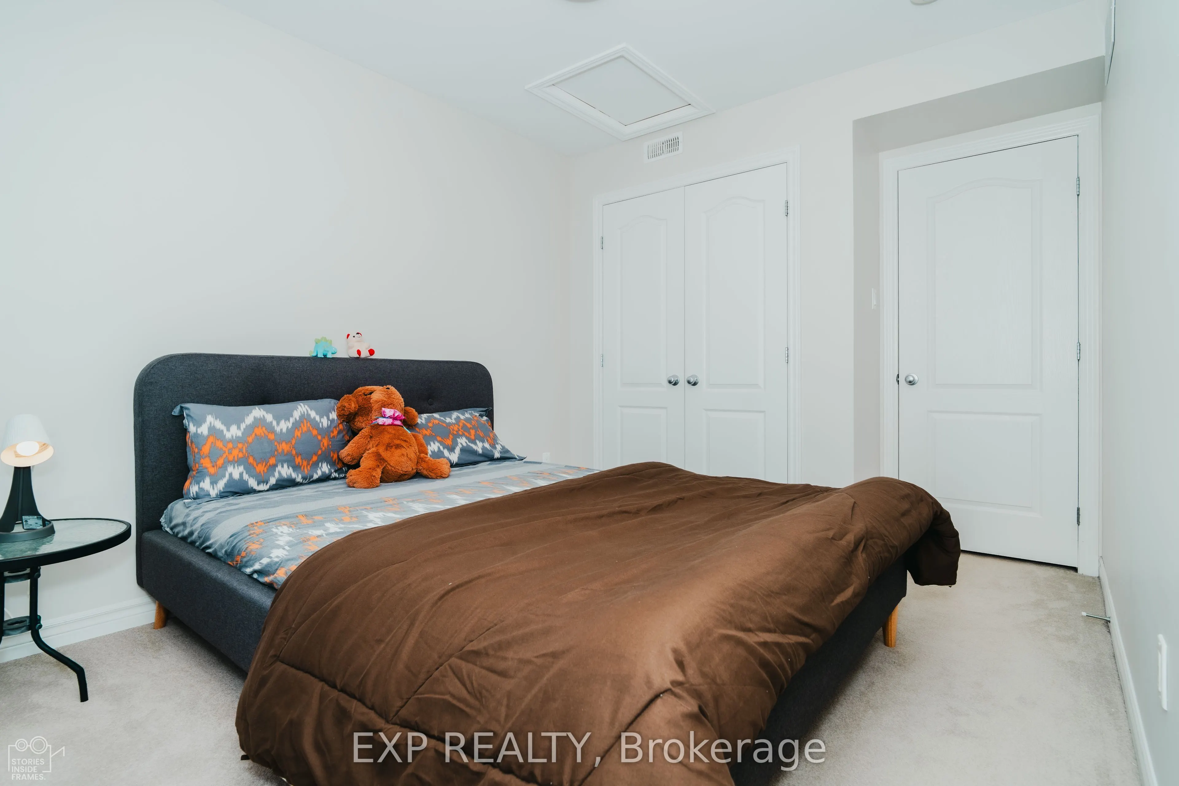 564 Labrador Crescent