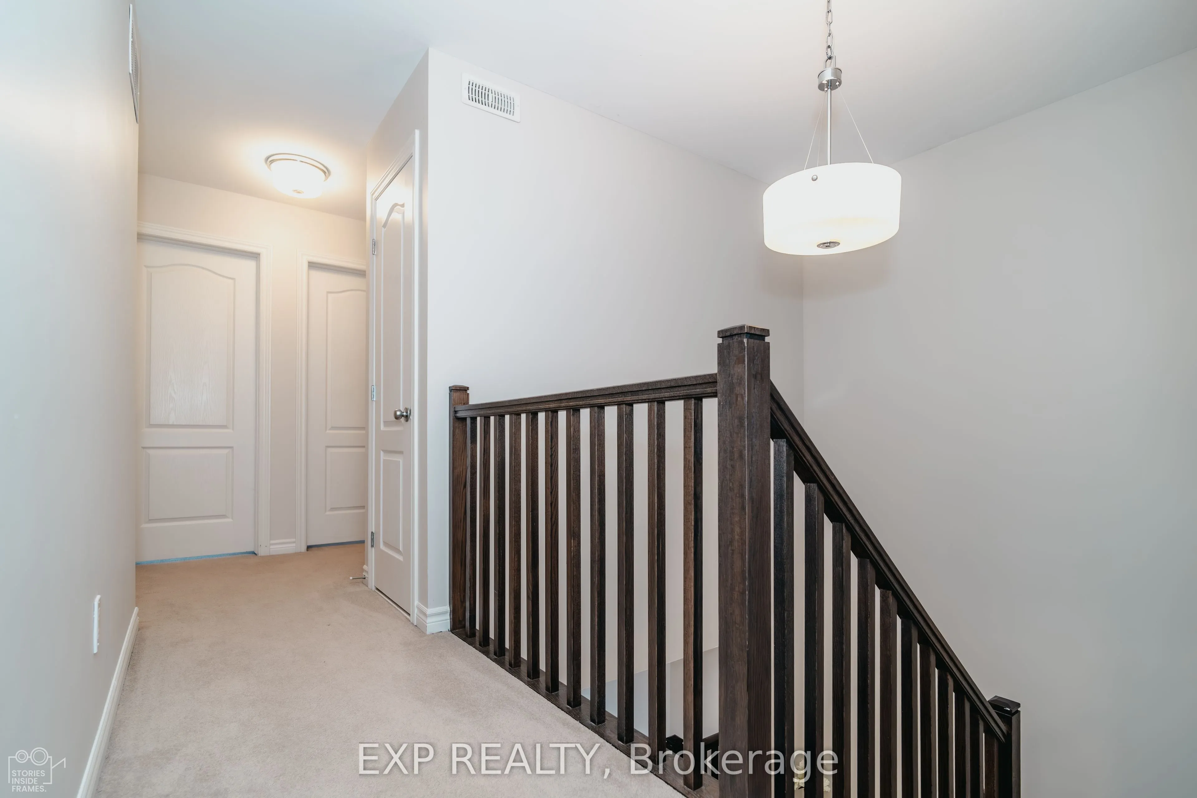 564 Labrador Crescent