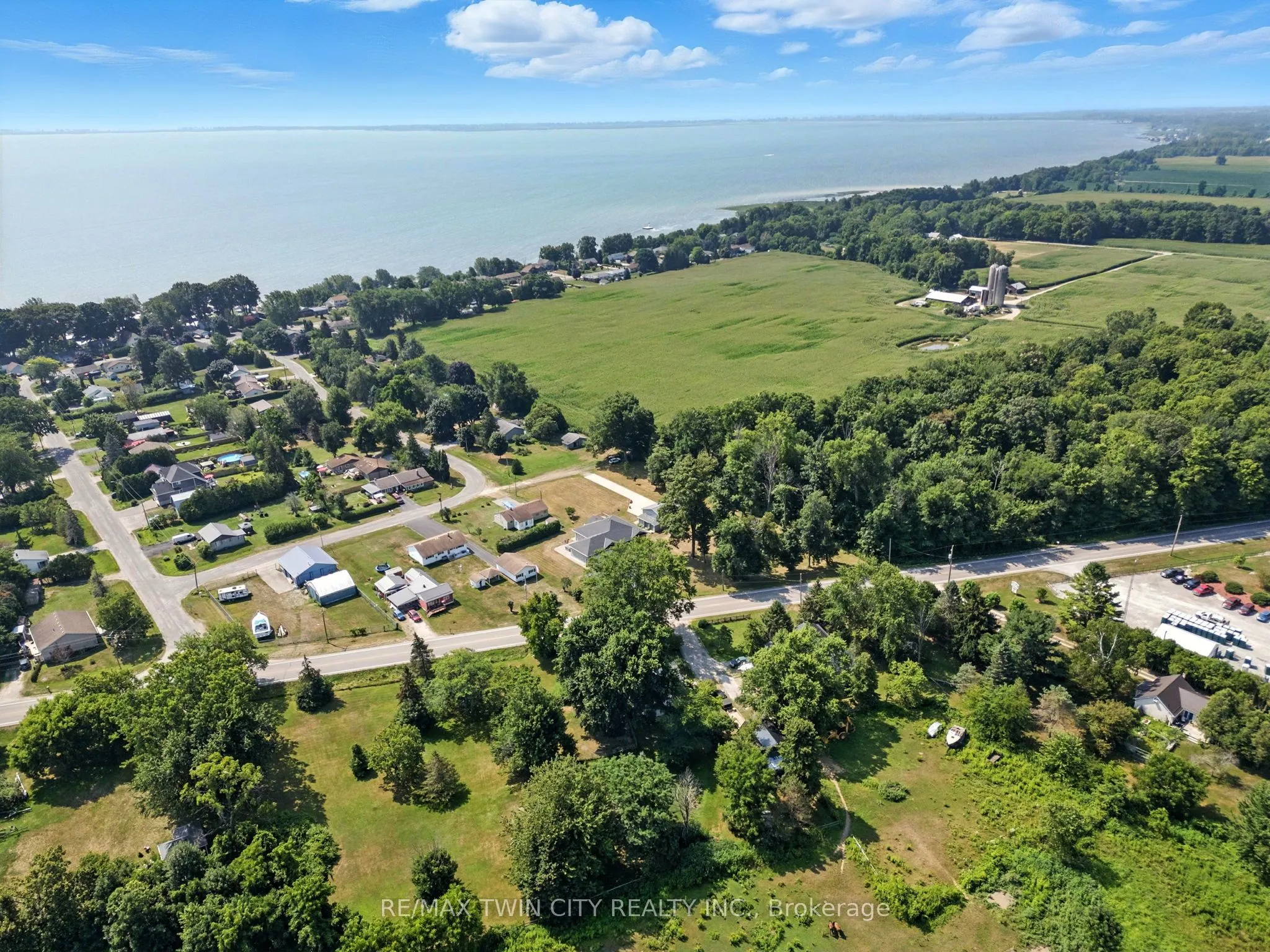 1026 Front Road