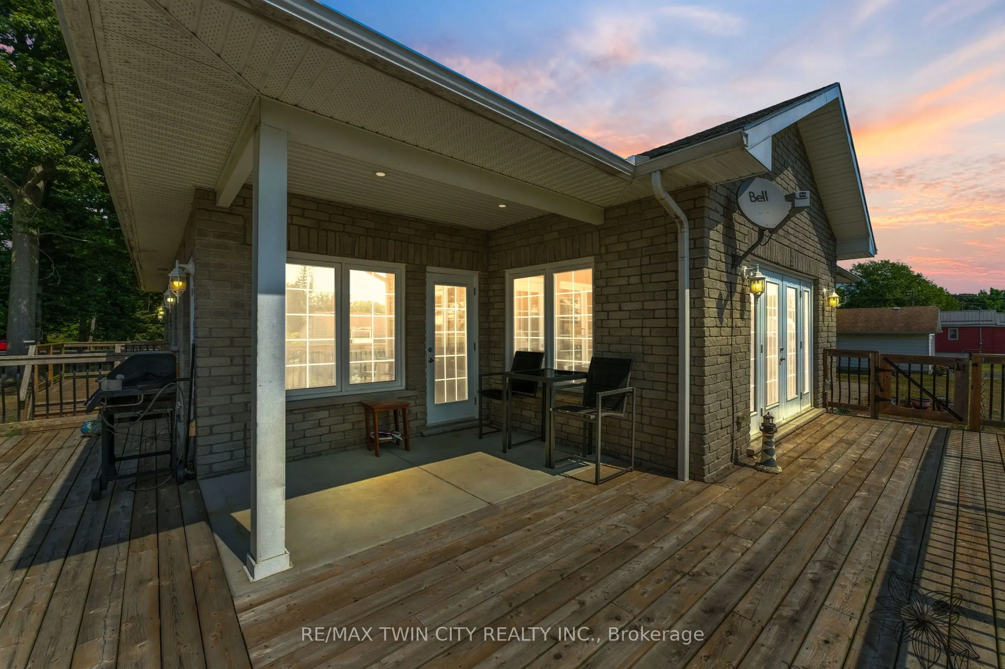 1026 Front Road