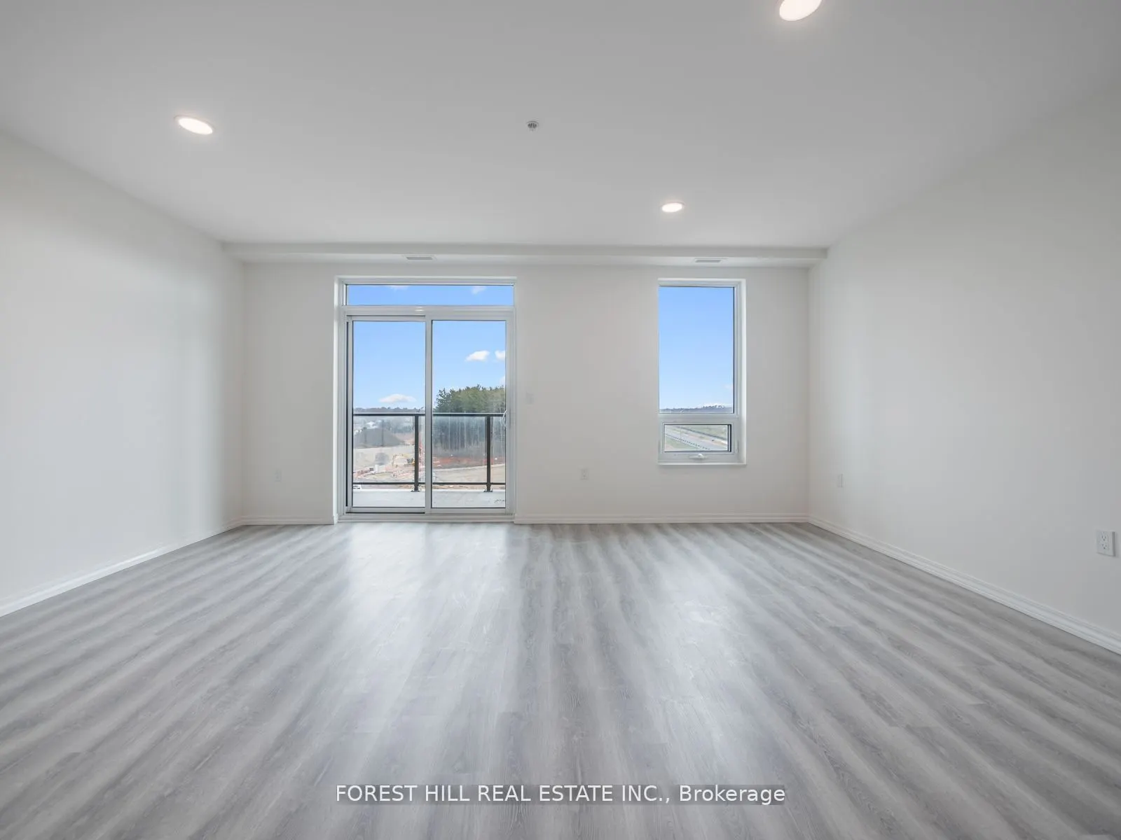 1098 Paisley Road, #709A