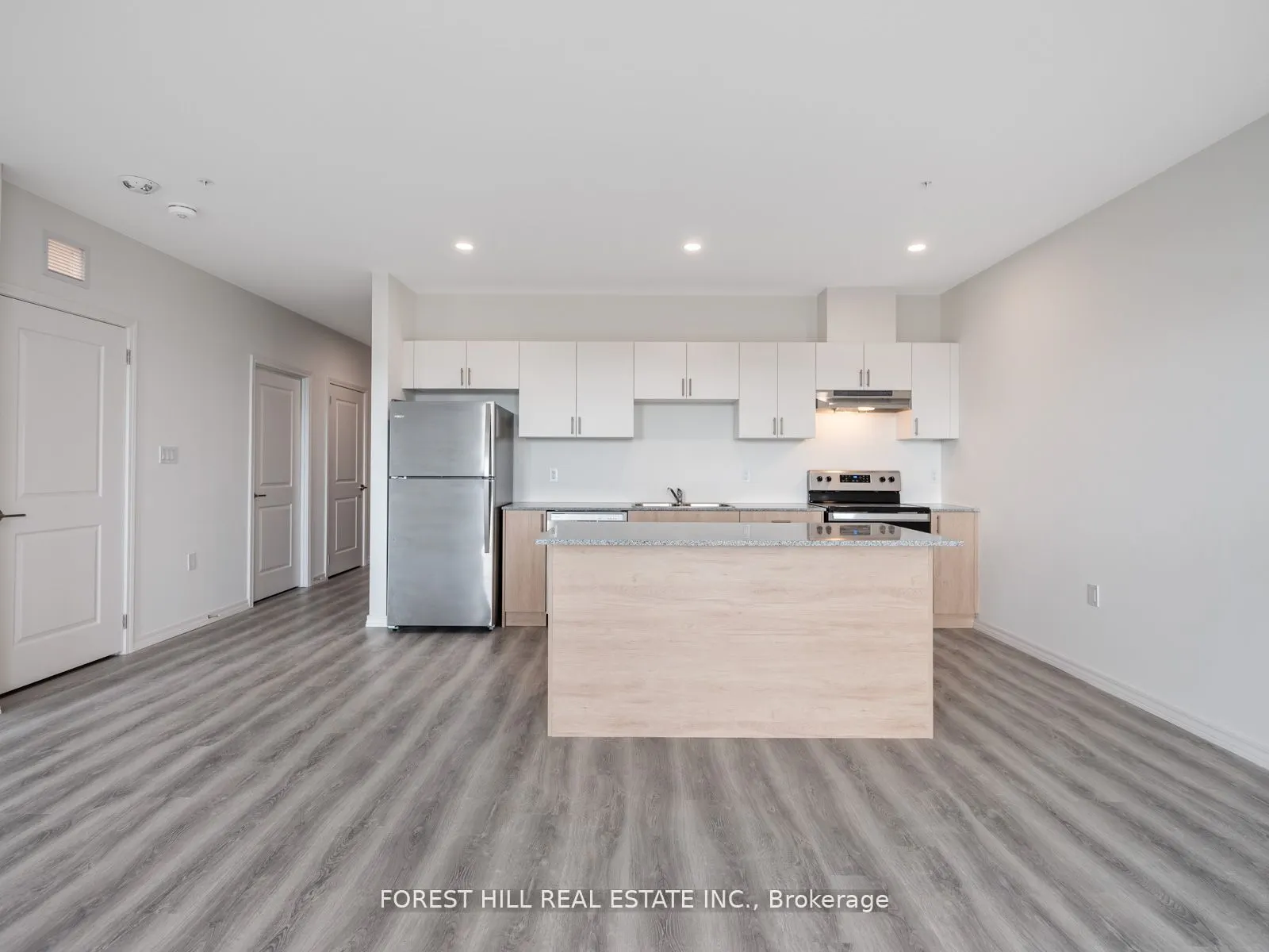 1098 Paisley Road, #709A