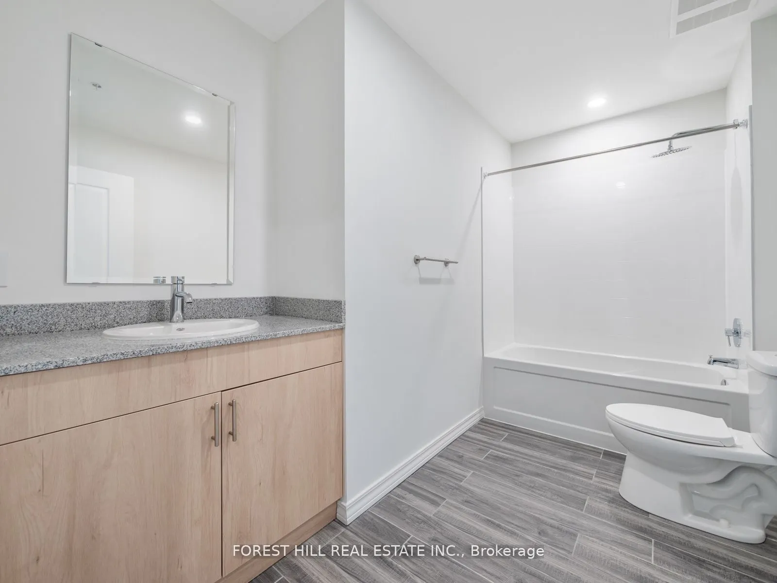 1098 Paisley Road, #709A