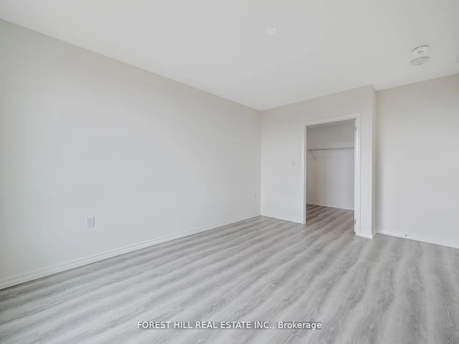 1098 Paisley Road, #709A