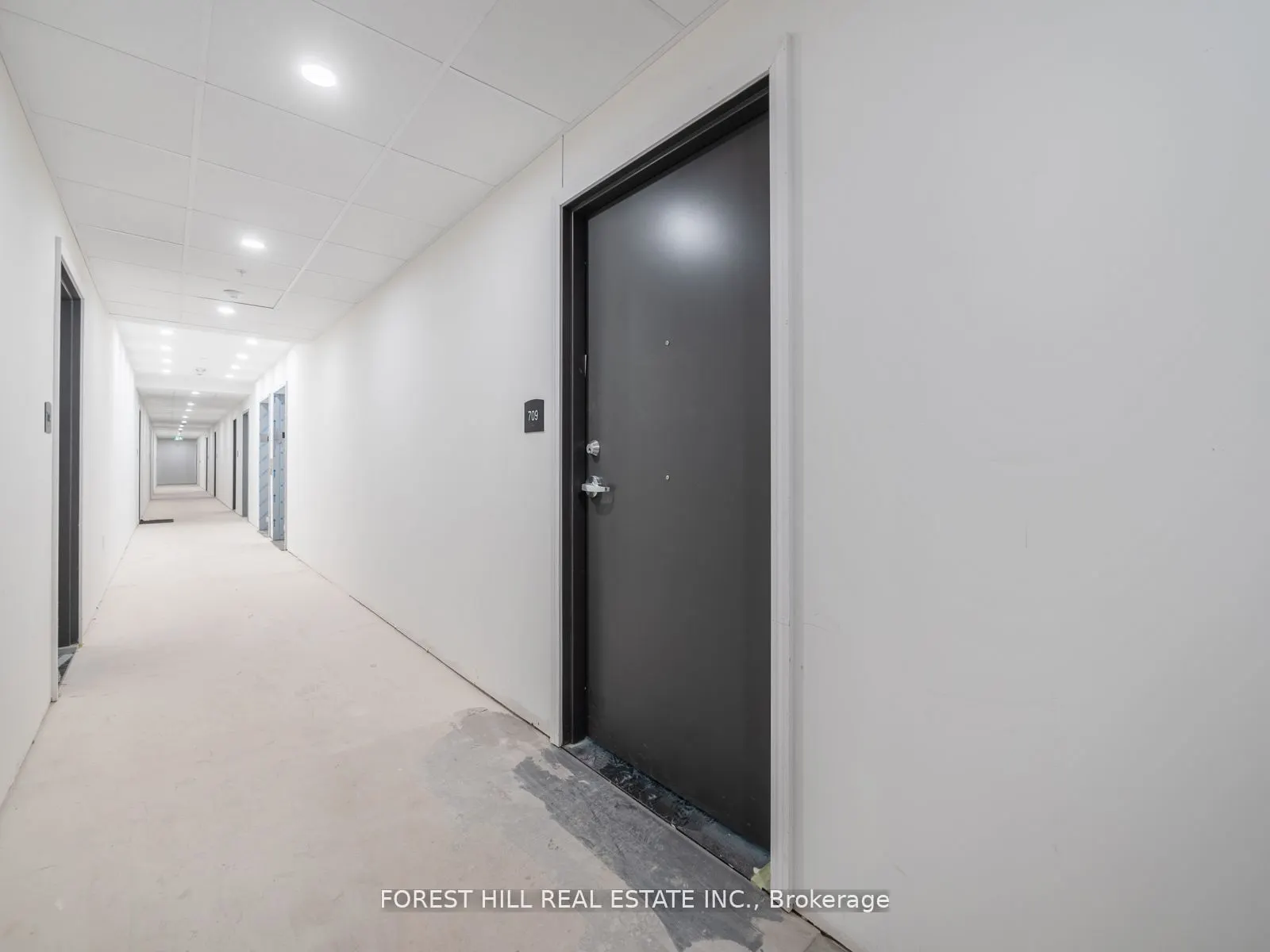1098 Paisley Road, #709A