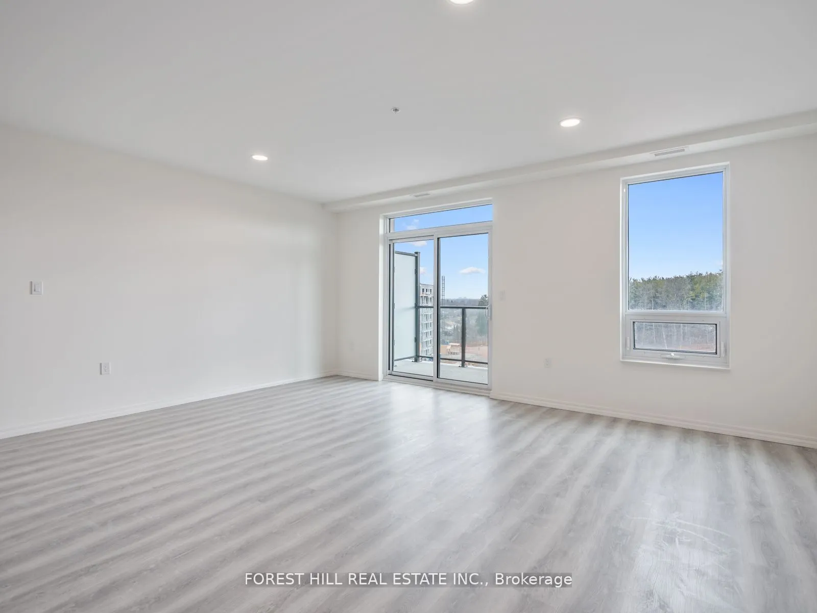 1098 Paisley Road, #709A